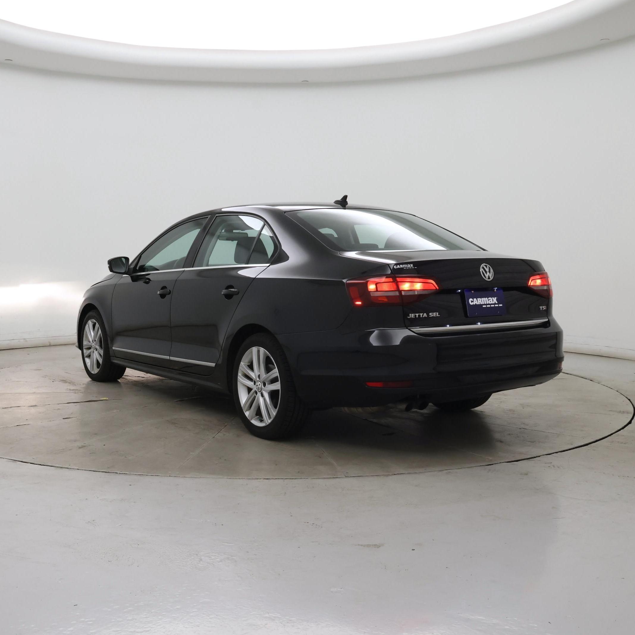 Thumbnail: 2017 Volkswagen Jetta - 2