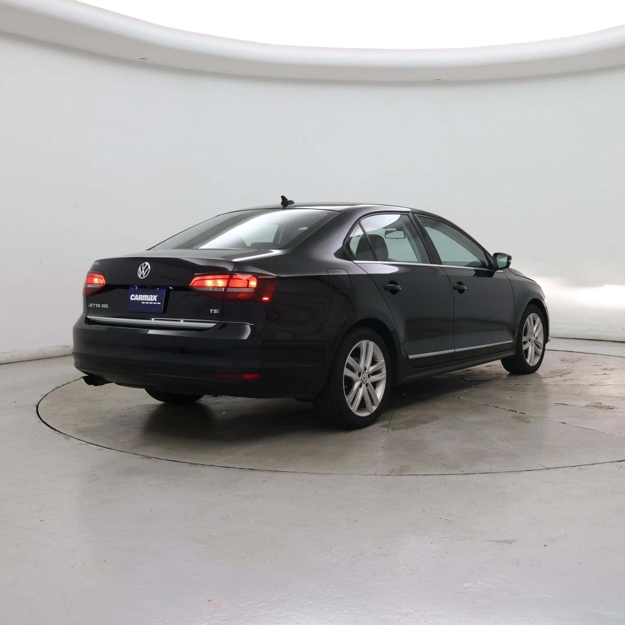 Thumbnail: 2017 Volkswagen Jetta - 8
