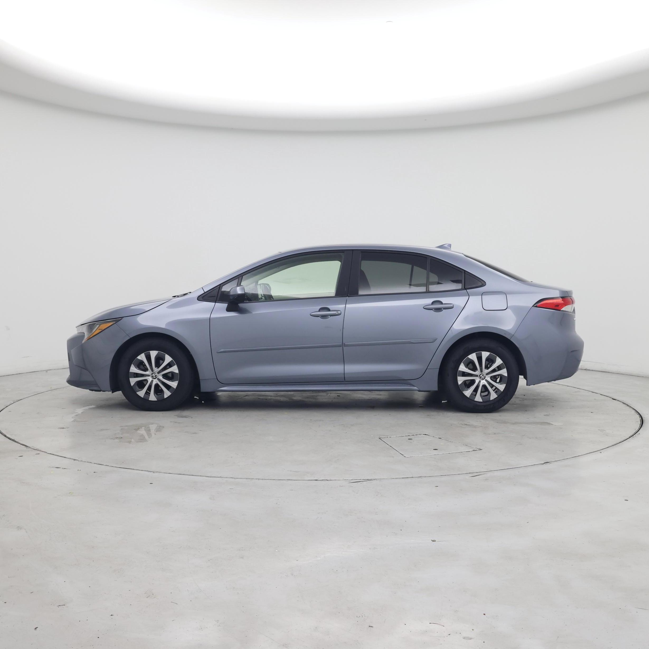 Thumbnail: 2022 Toyota Corolla - 3
