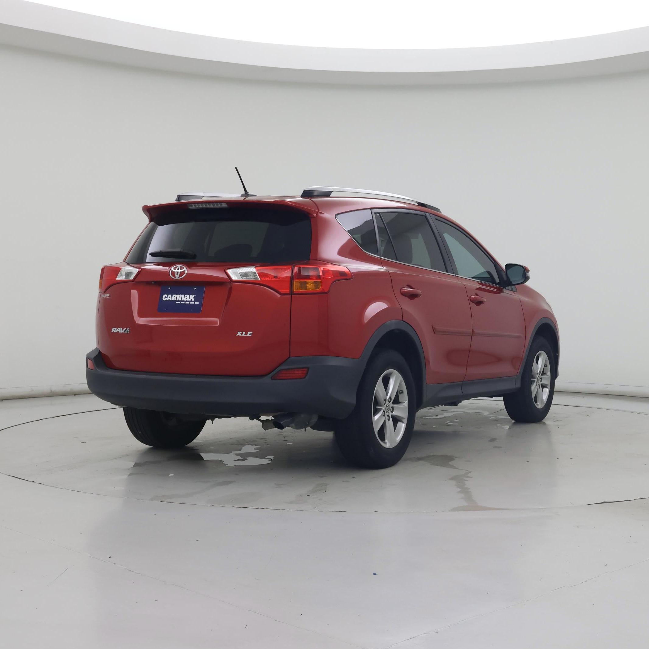Thumbnail: 2015 Toyota RAV4 - 8