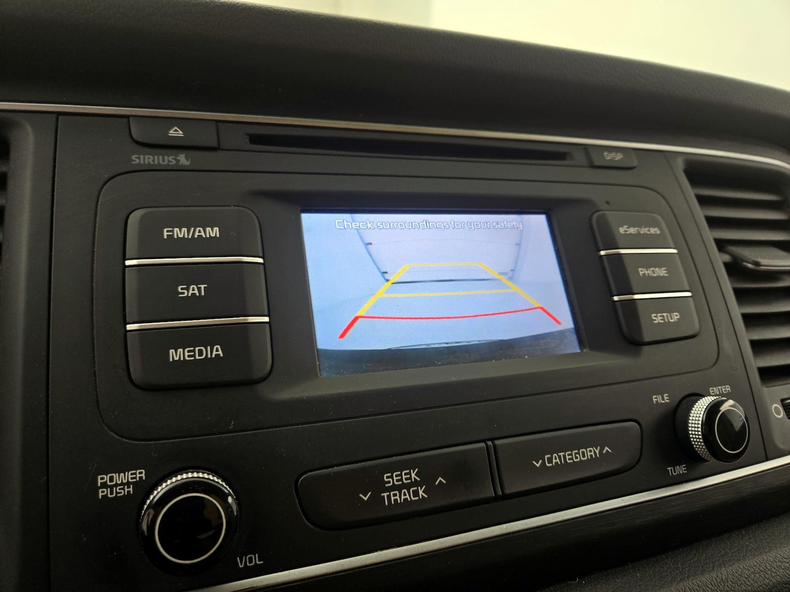 2015 Kia Sedona LX - Photo 15