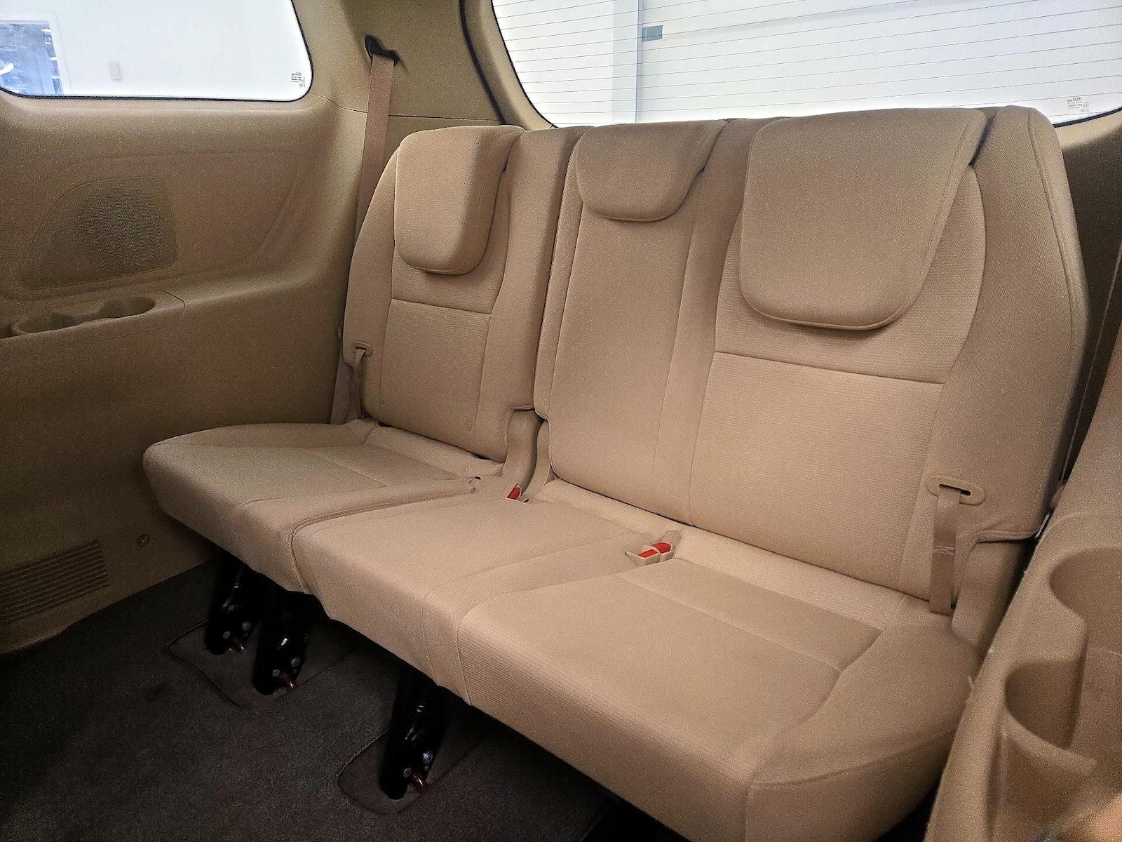 2015 Kia Sedona LX - Photo 21