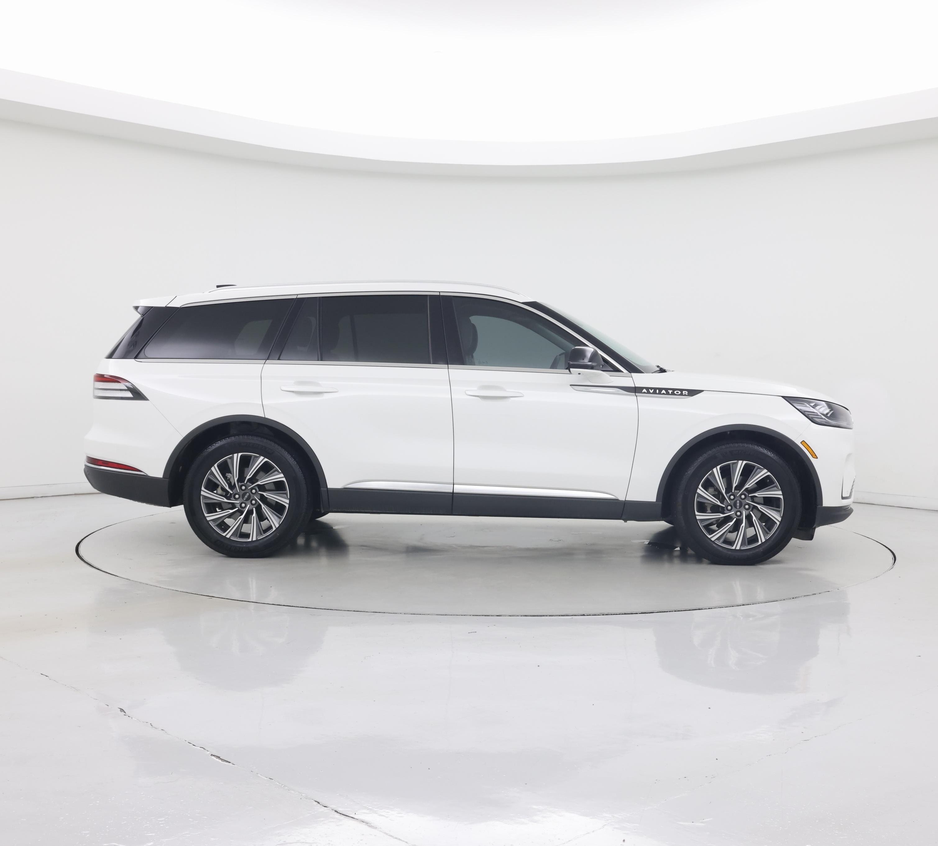 Thumbnail: 2026 Lincoln Aviator - 7