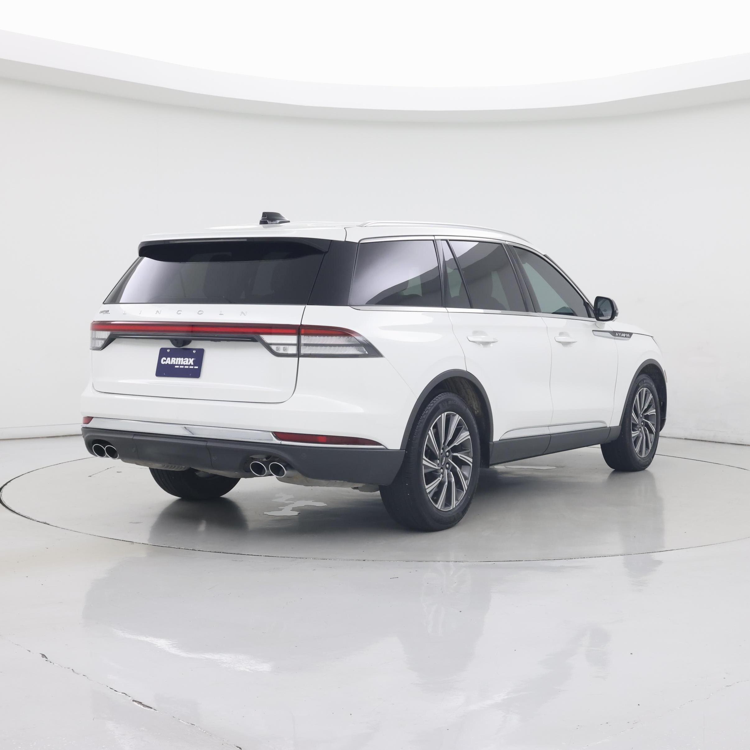 Thumbnail: 2026 Lincoln Aviator - 8