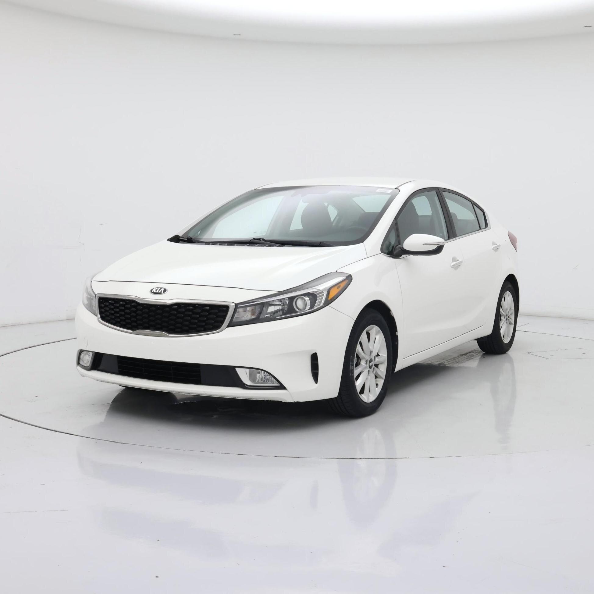 Thumbnail: 2017 Kia Forte - 4