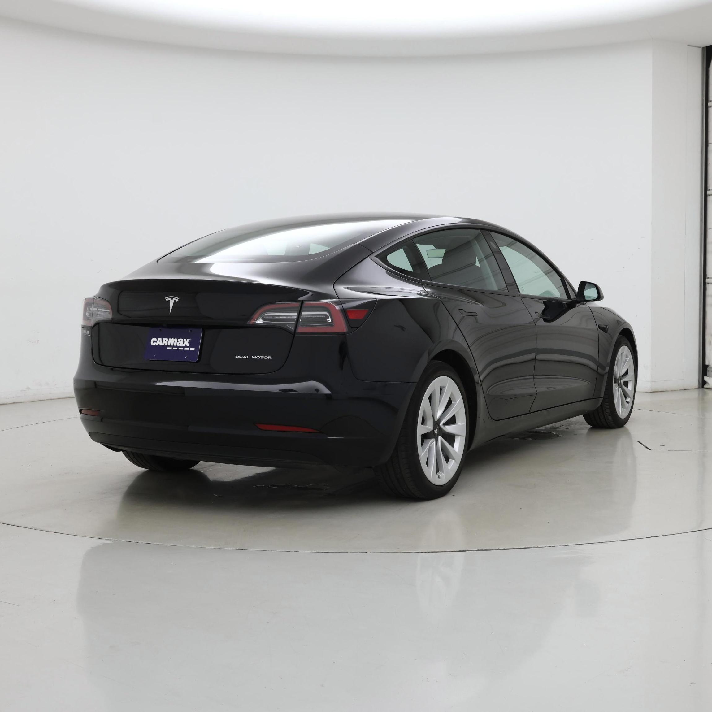 Thumbnail: 2022 Tesla Model 3 - 8