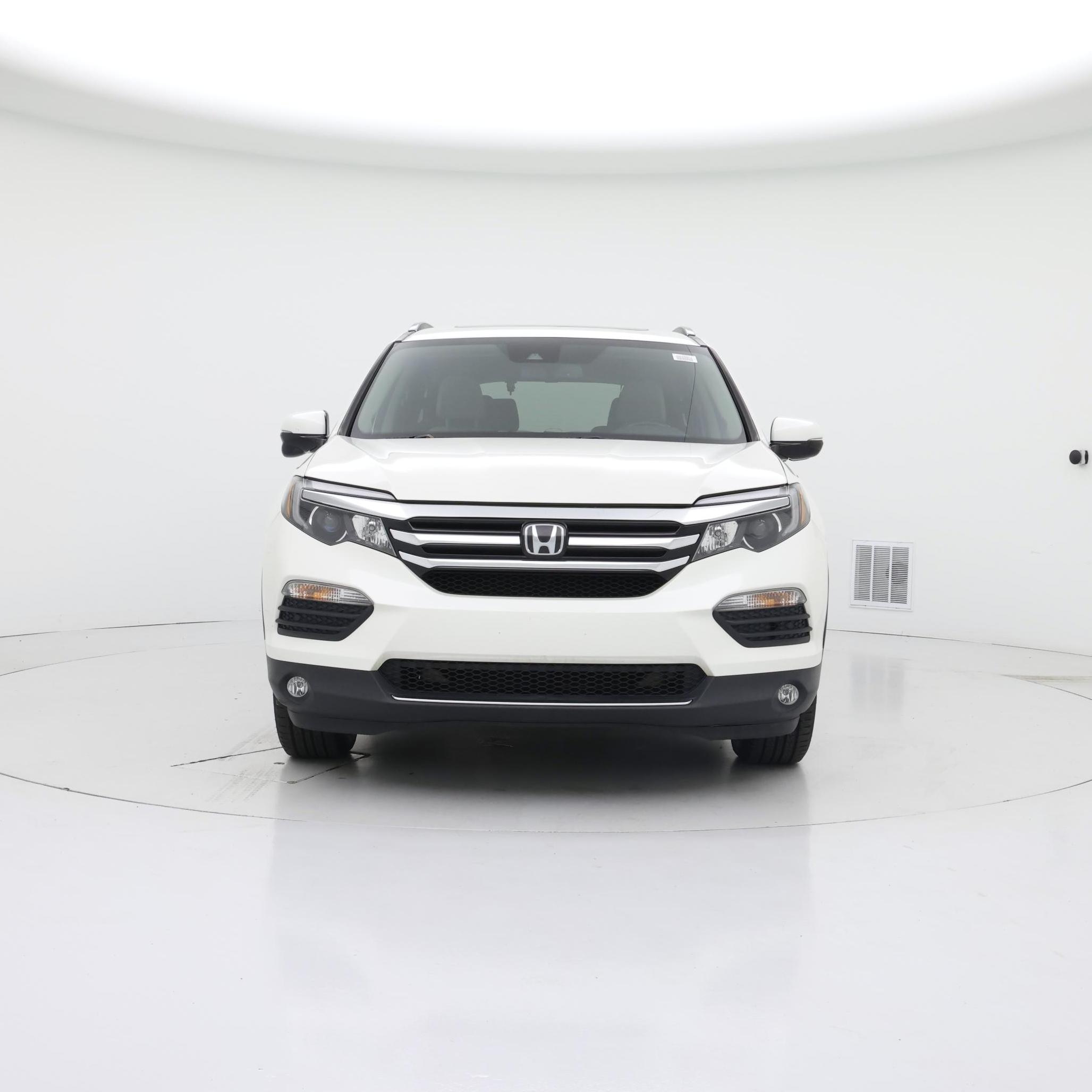 Thumbnail: 2017 Honda Pilot - 5