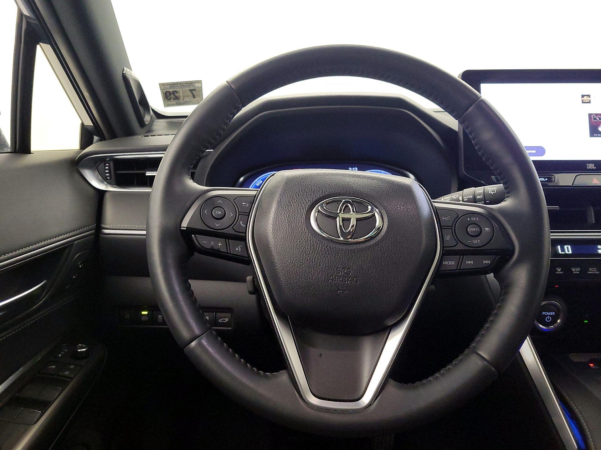 Thumbnail: 2024 Toyota Venza - 10