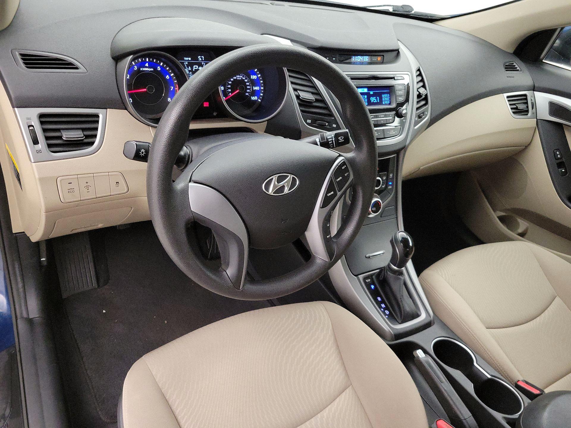 Thumbnail: 2015 Hyundai Elantra - 9
