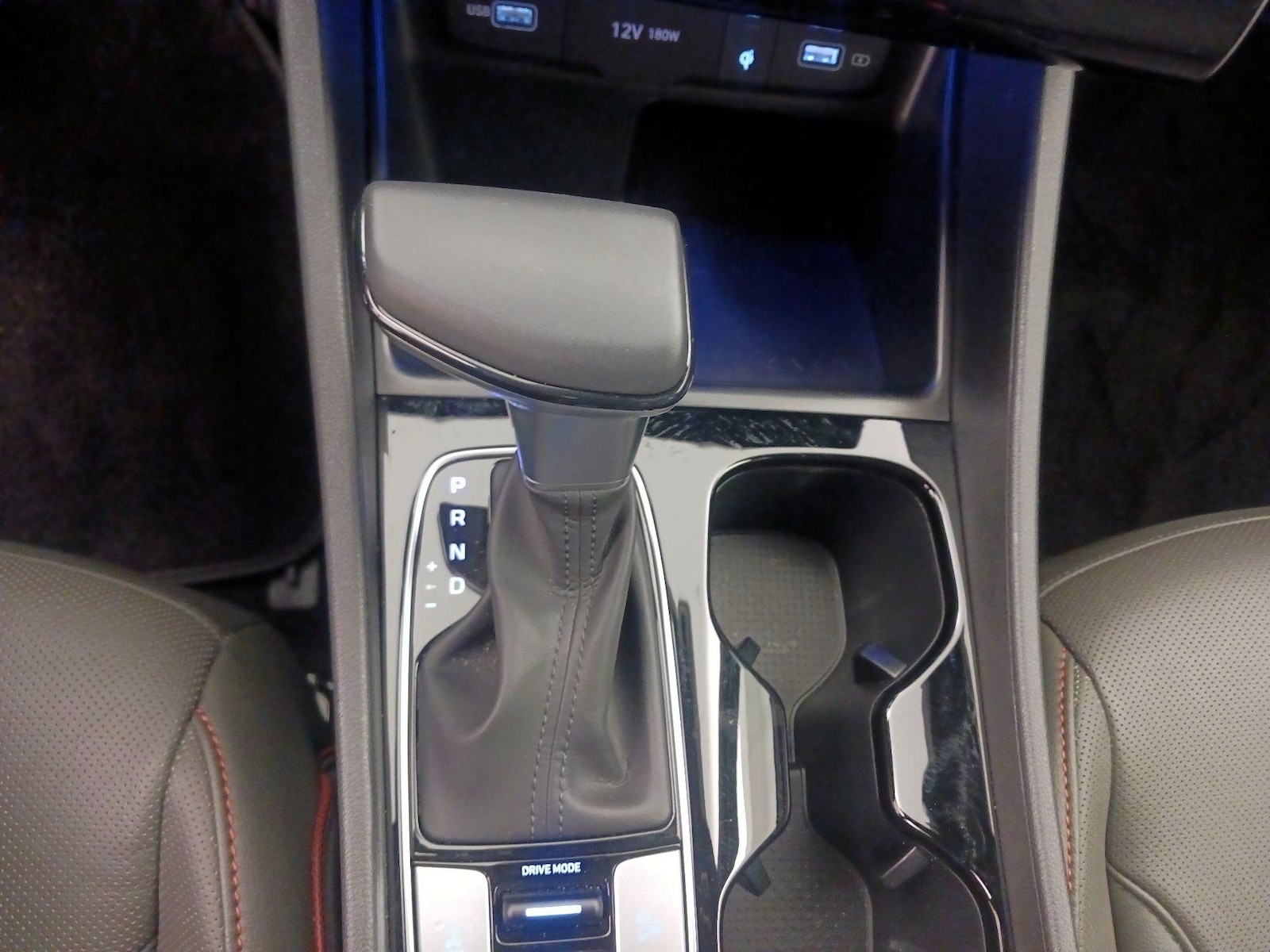 2024 Hyundai Santa Cruz Limited - Photo 19