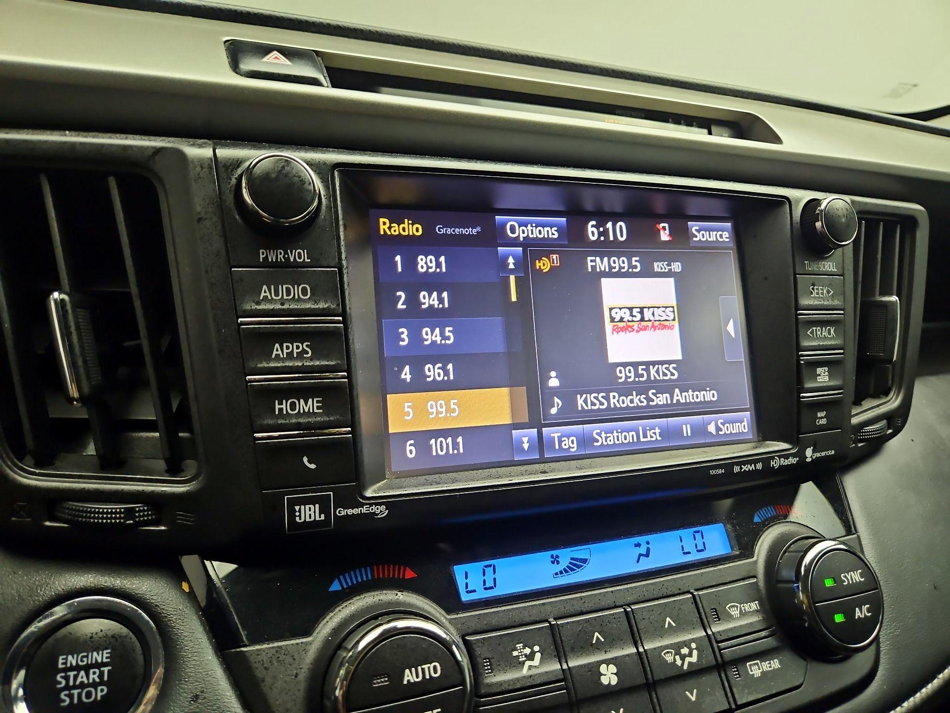 Thumbnail: 2018 Toyota RAV4 - 14