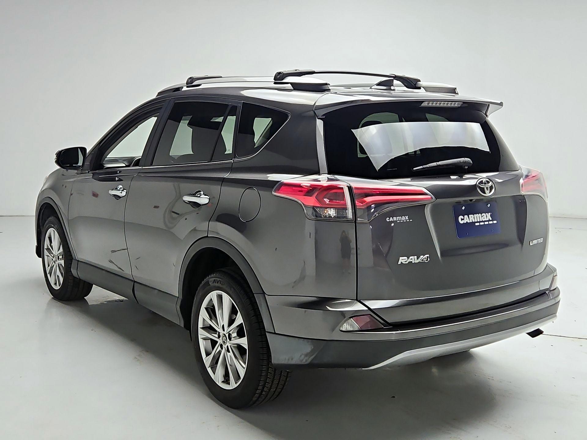 Thumbnail: 2018 Toyota RAV4 - 7