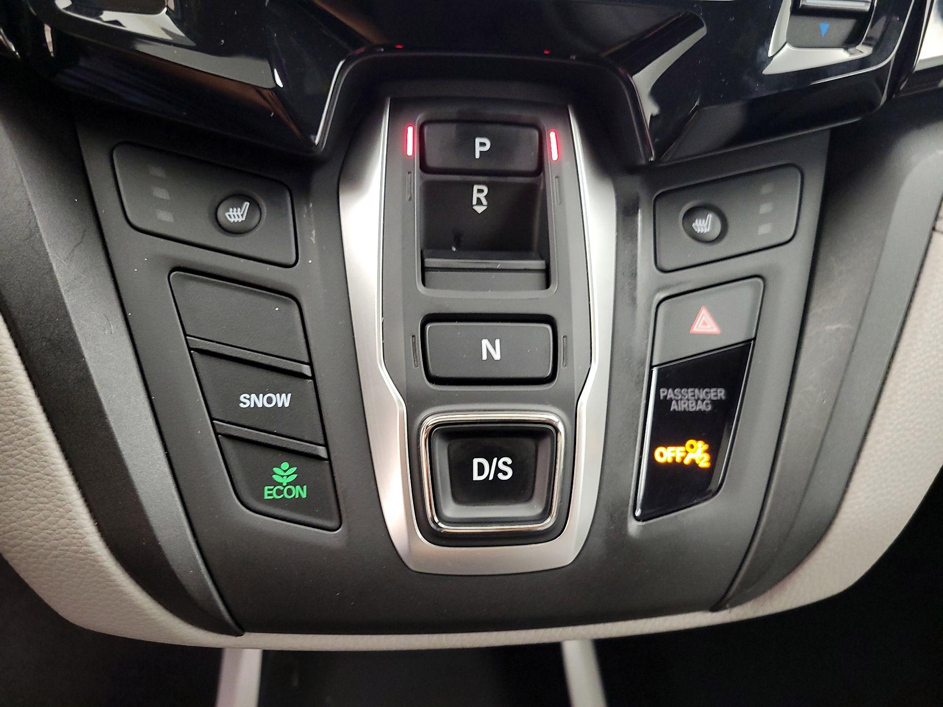 Thumbnail: 2019 Honda Odyssey - 17
