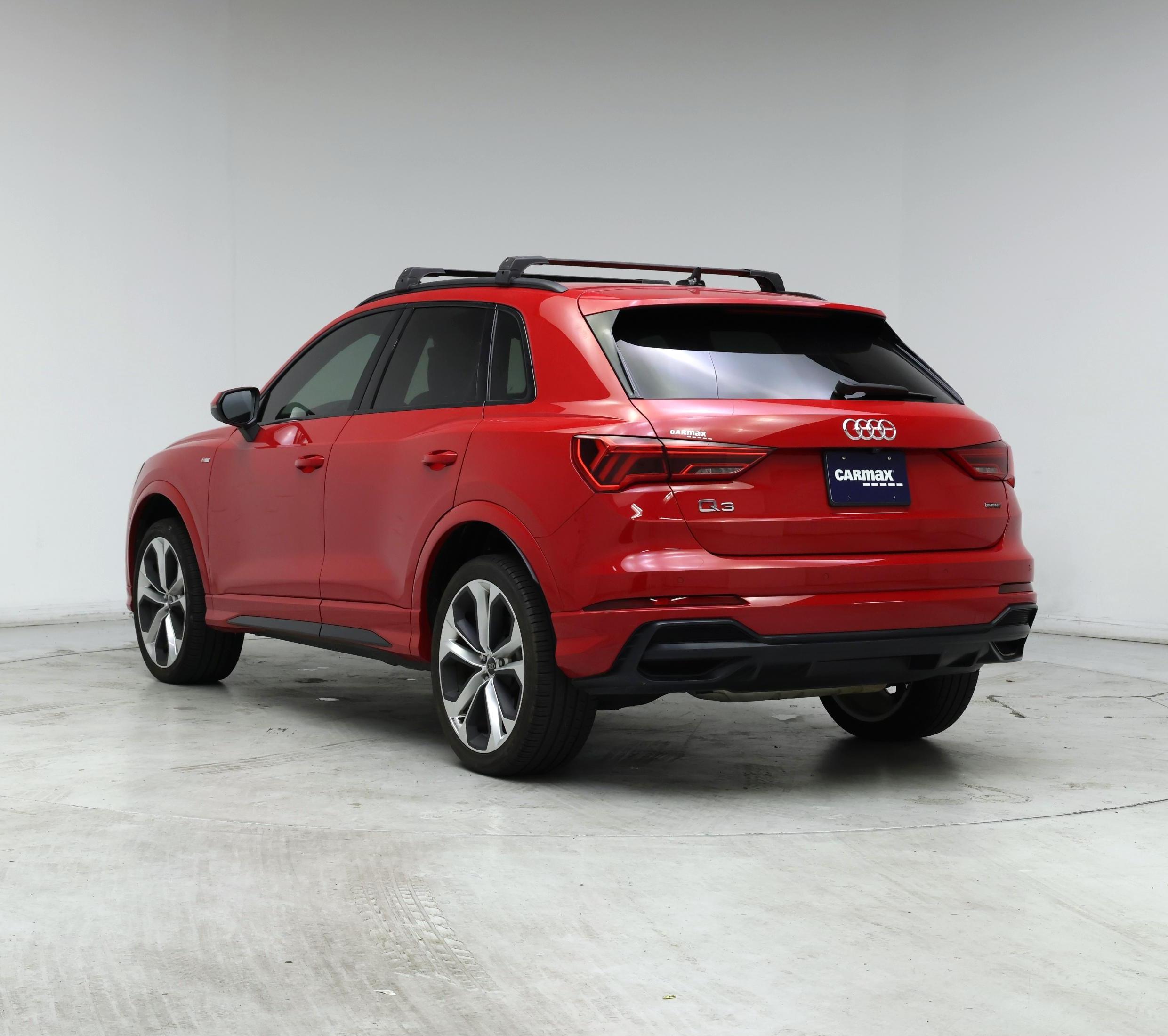 Thumbnail: 2021 Audi Q3 - 2