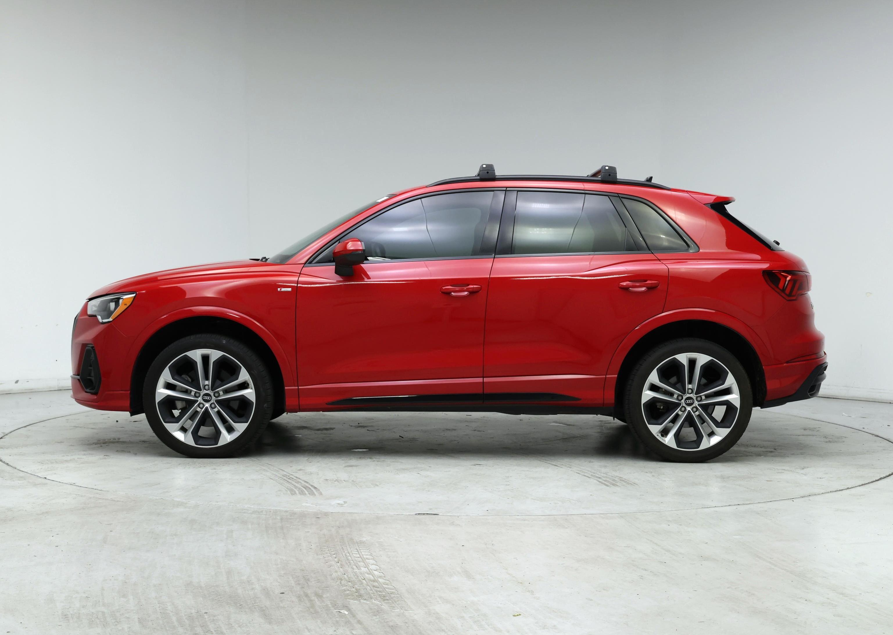 Thumbnail: 2021 Audi Q3 - 3