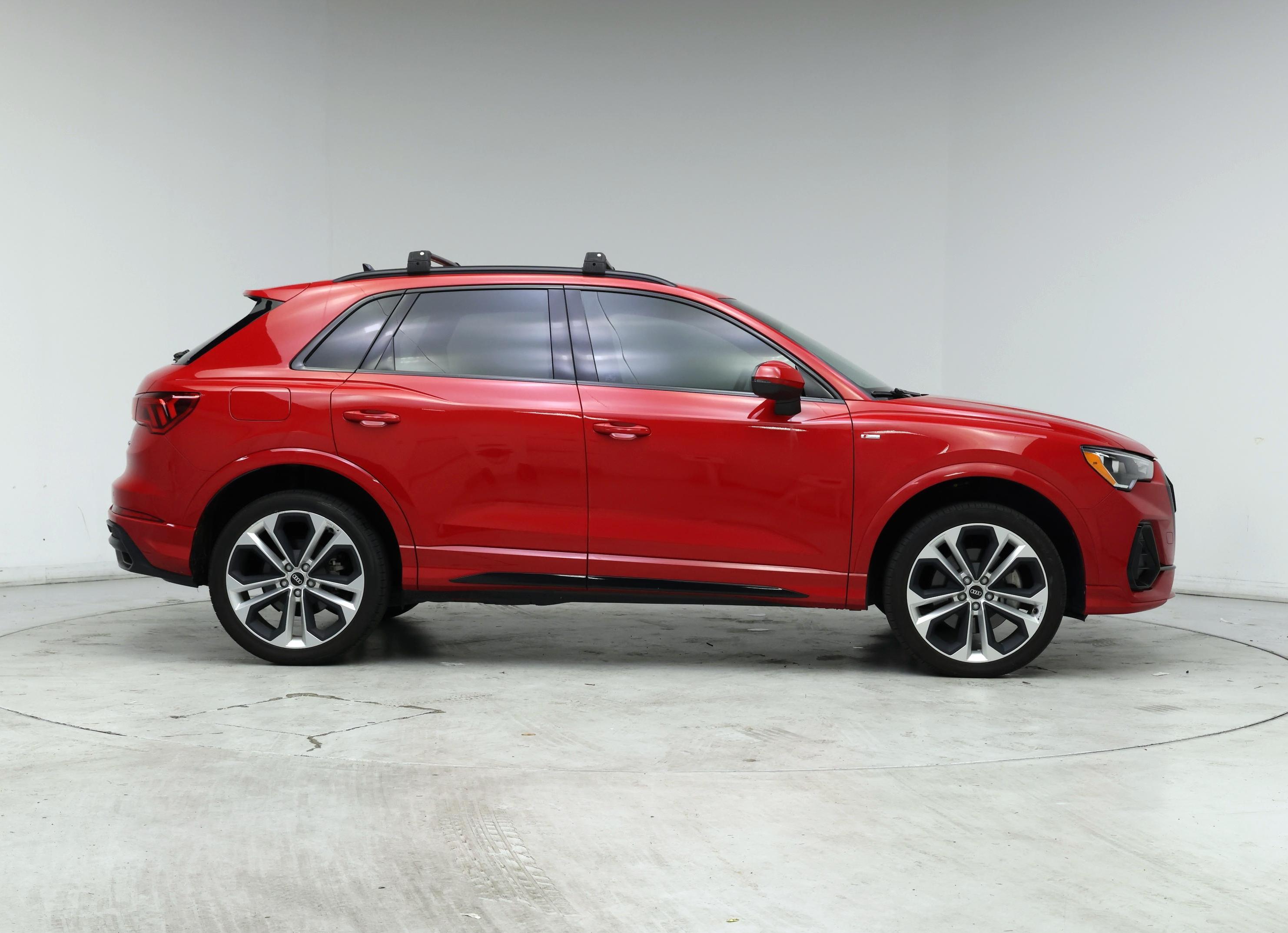 Thumbnail: 2021 Audi Q3 - 7