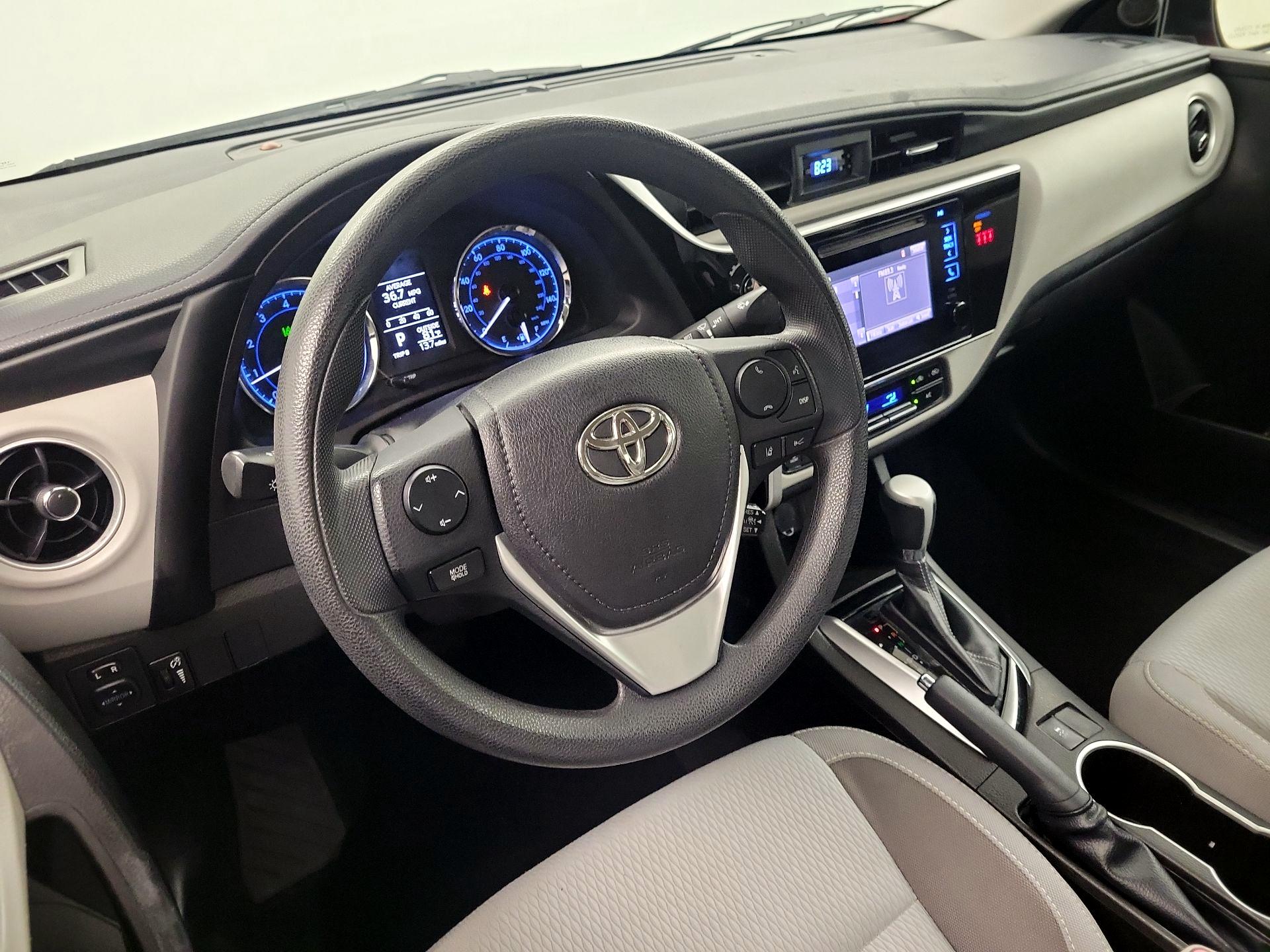 Thumbnail: 2018 Toyota Corolla - 8