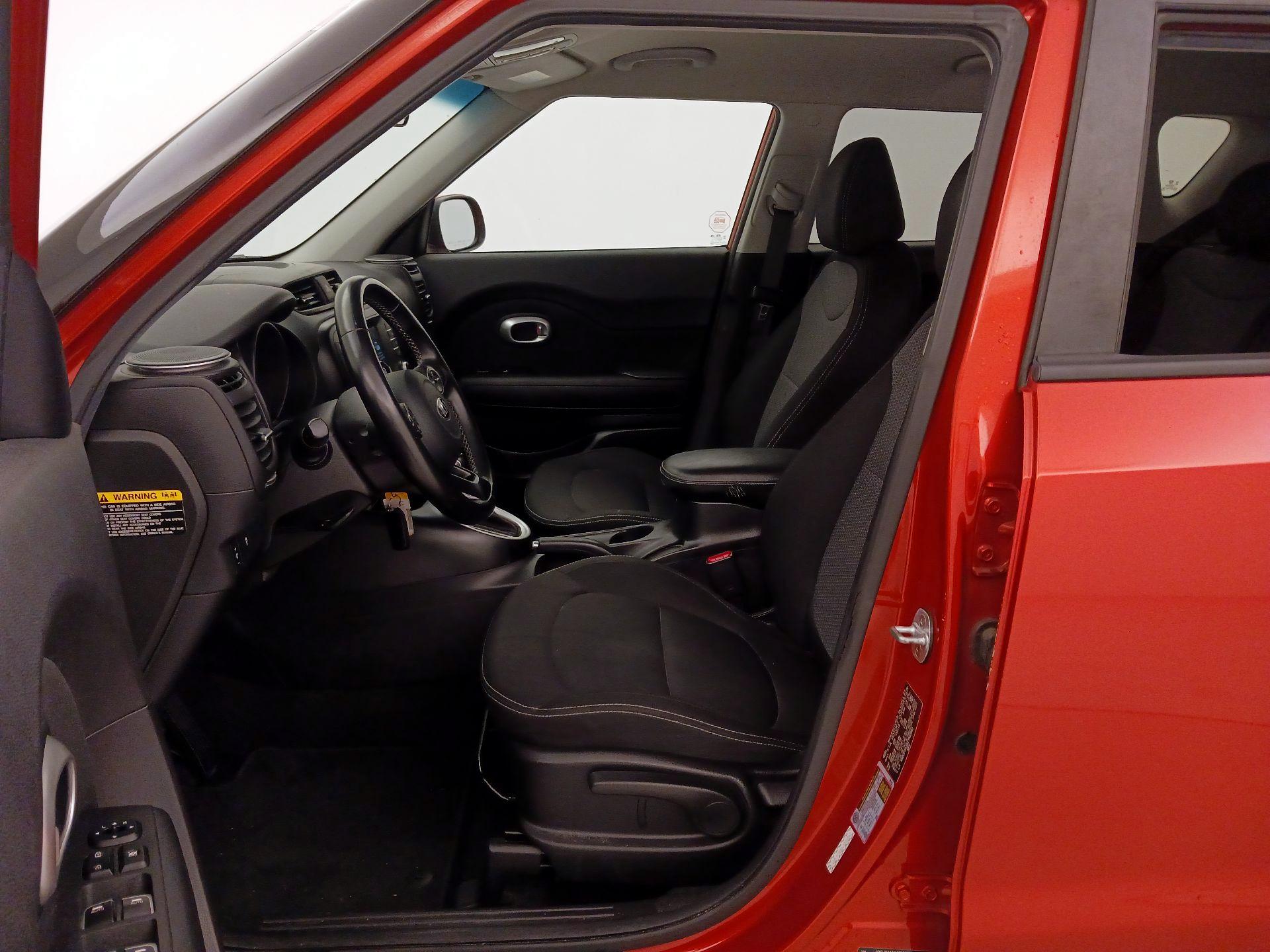 Thumbnail: 2018 Kia Soul - 11