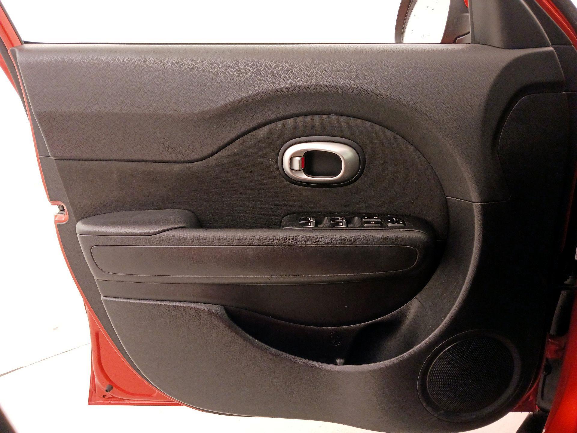 Thumbnail: 2018 Kia Soul - 12