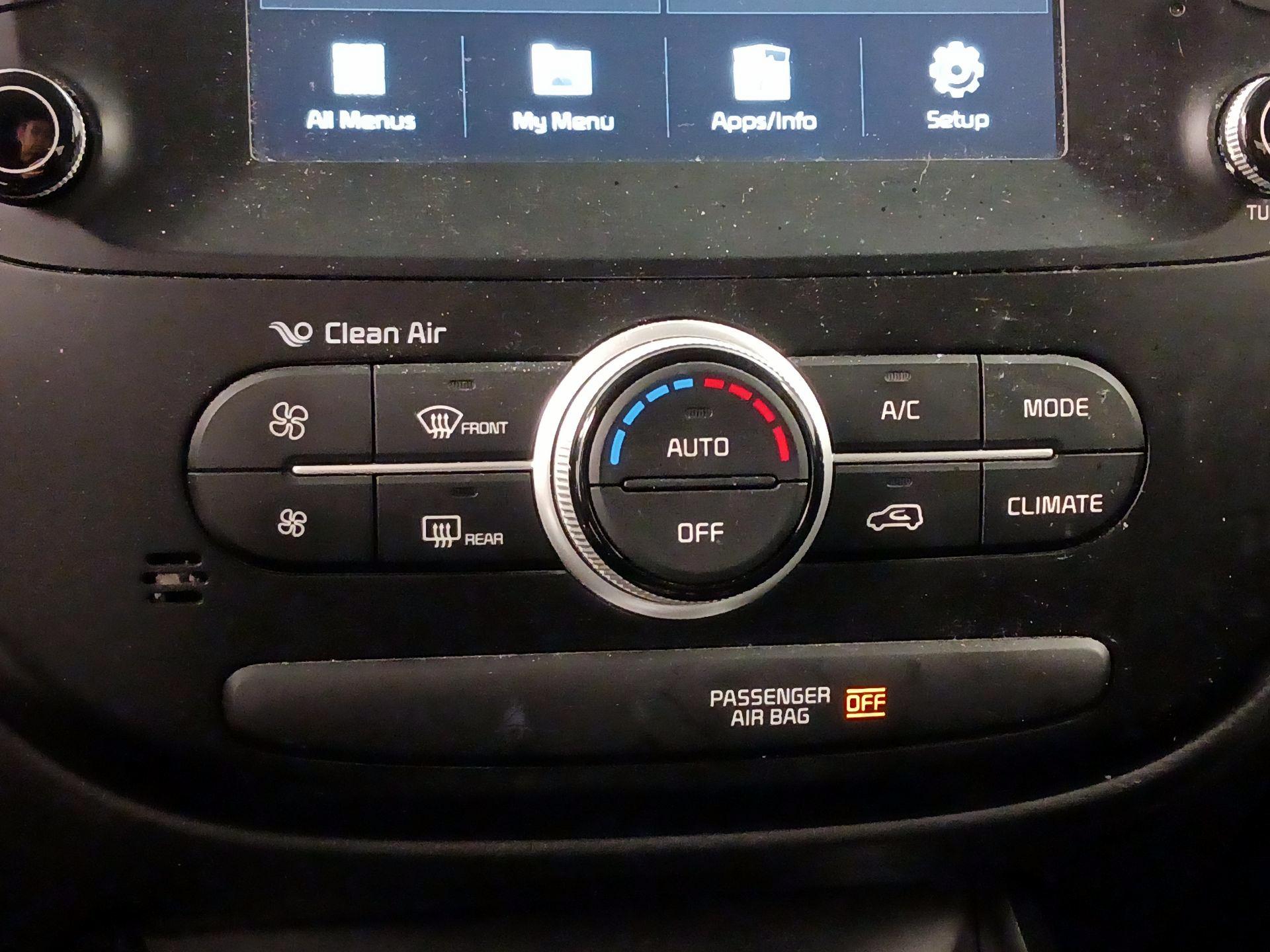 Thumbnail: 2018 Kia Soul - 16