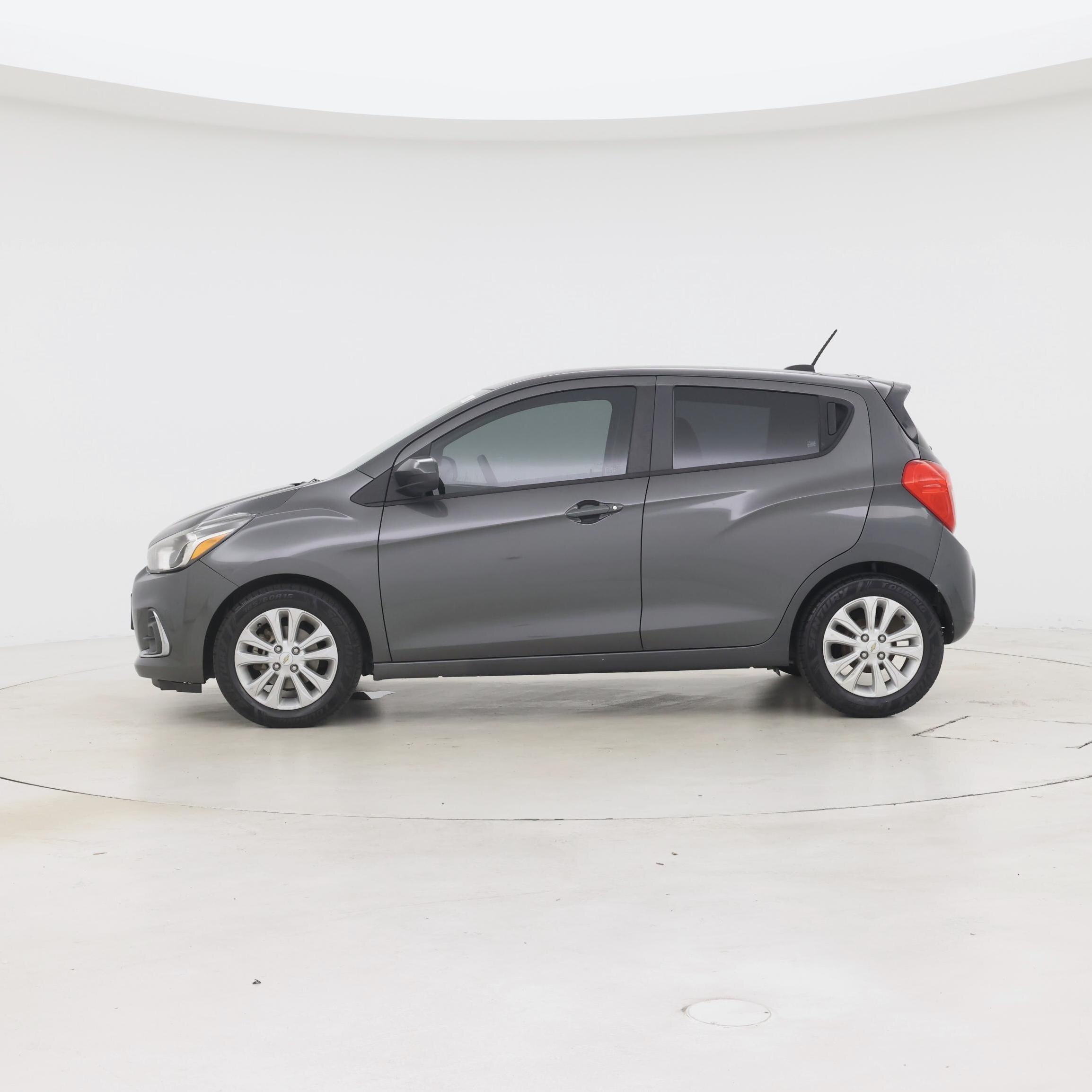 Thumbnail: 2017 Chevrolet Spark - 3
