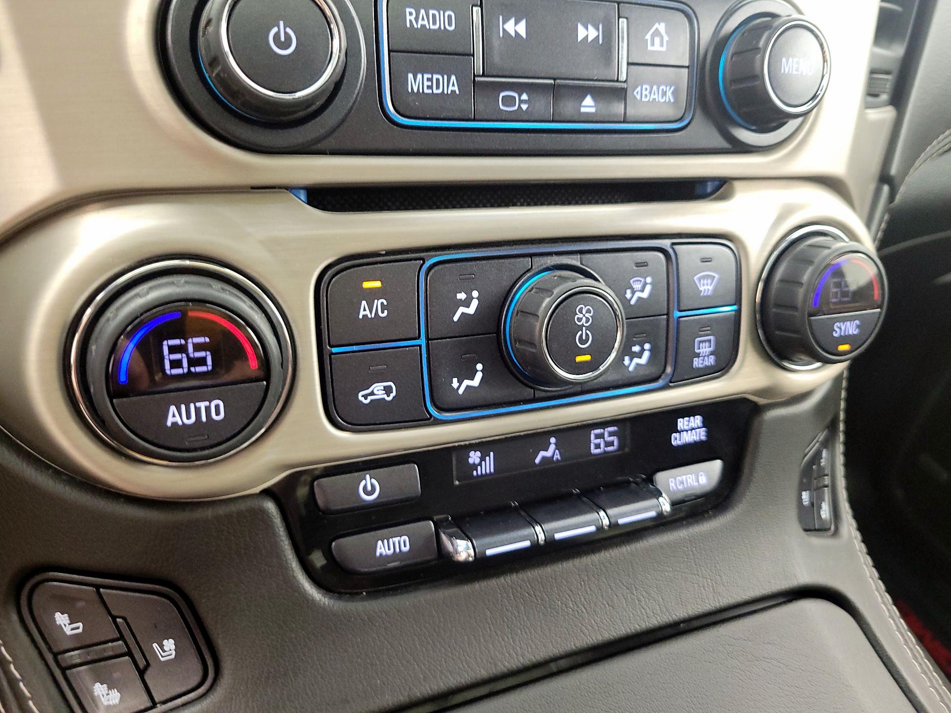 Thumbnail: 2019 GMC Yukon - 17