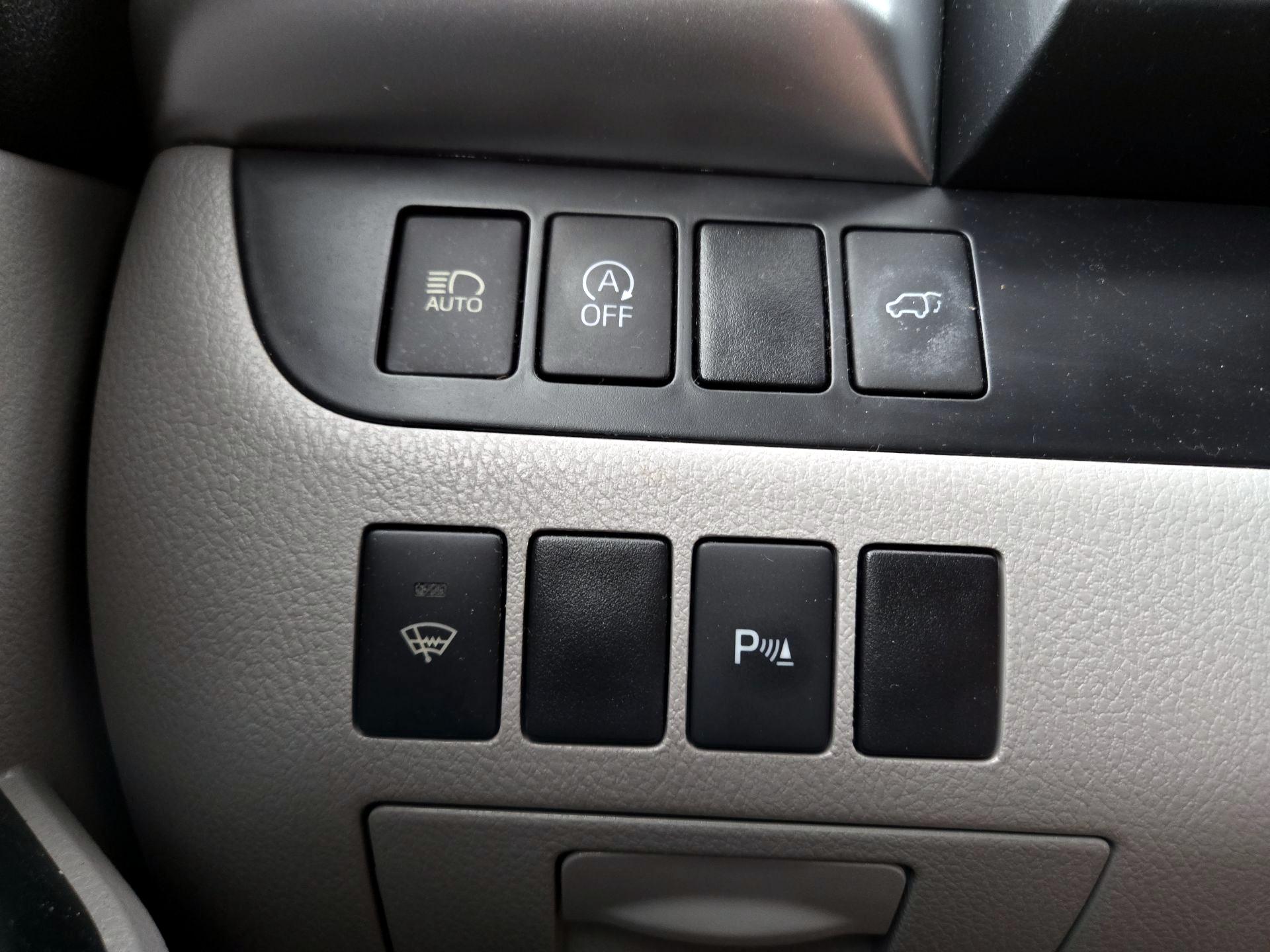 Thumbnail: 2017 Toyota Highlander - 13