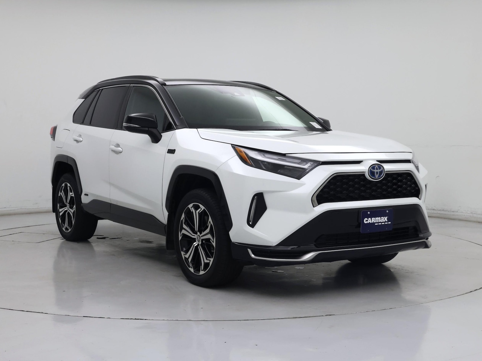 2023 Toyota RAV4 XSE - Photo 2