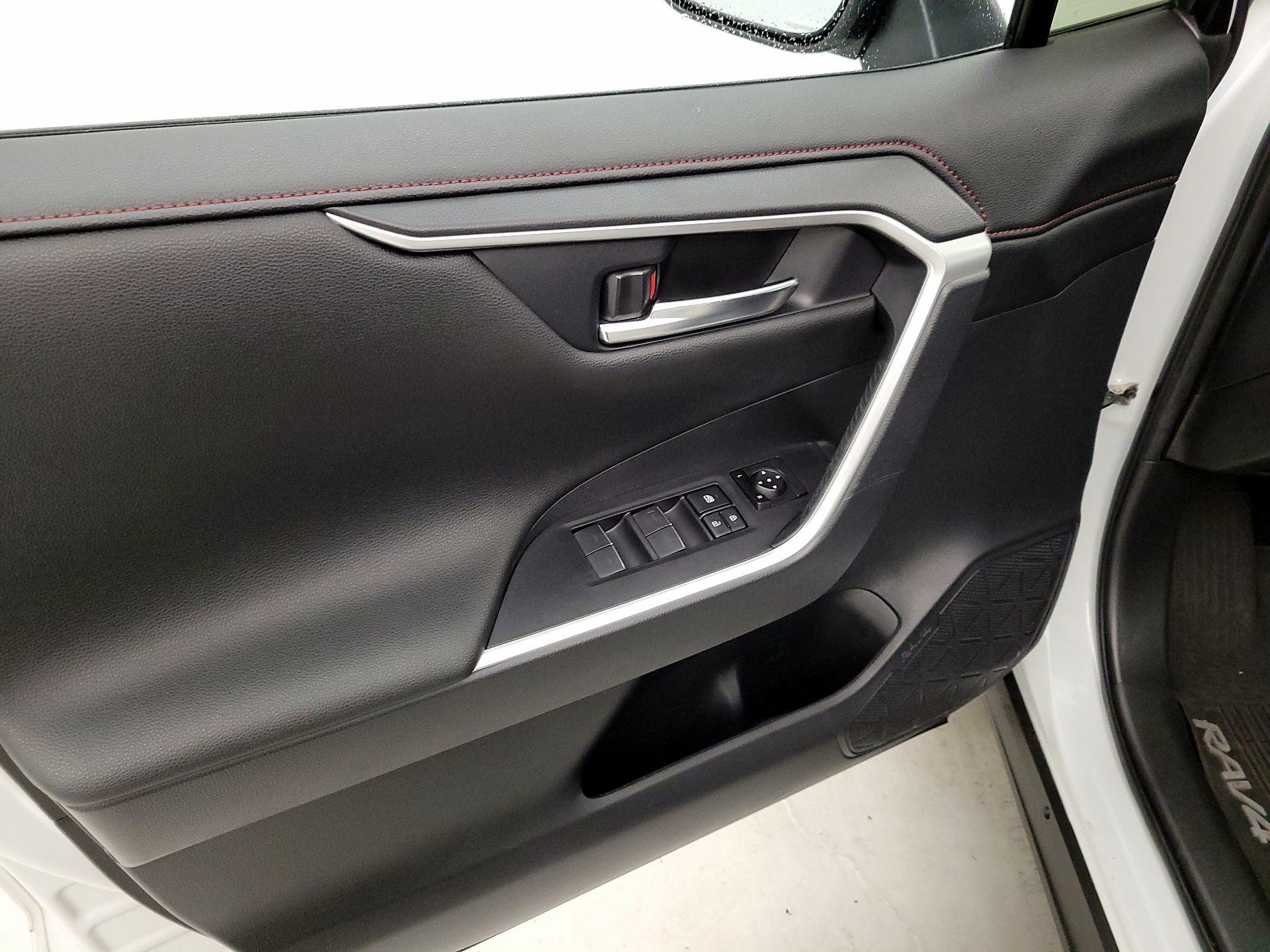 Thumbnail: 2023 Toyota RAV4 - 12