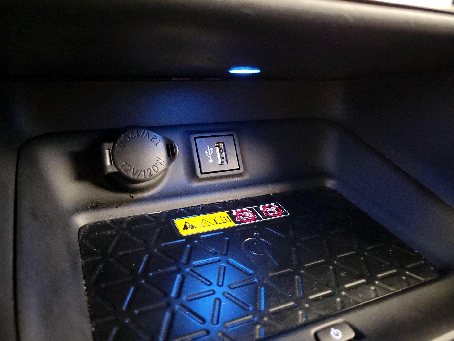 Thumbnail: 2023 Toyota RAV4 - 18