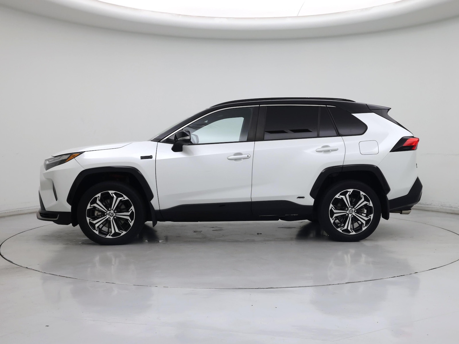 2023 Toyota RAV4 XSE - Photo 4