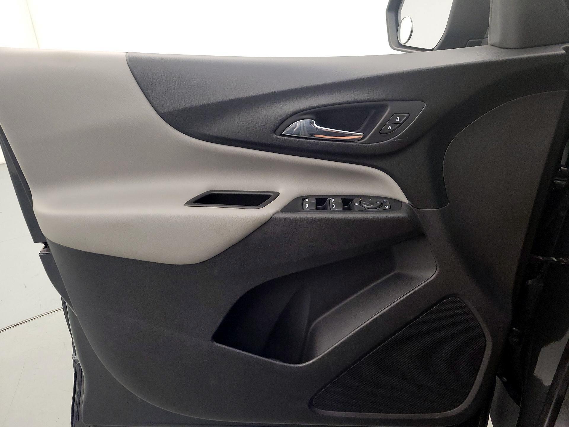 Thumbnail: 2020 Chevrolet Equinox - 12
