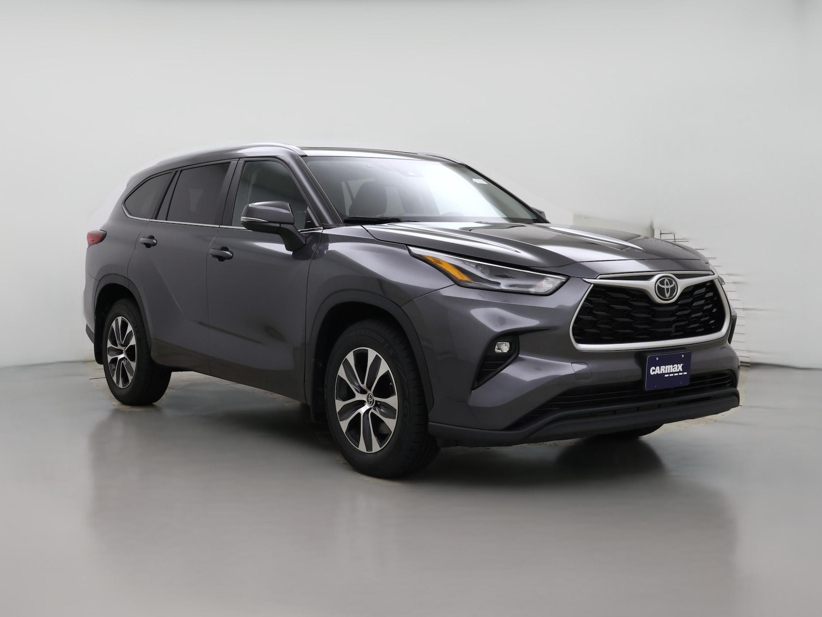 2023 Toyota Highlander XLE - Photo 1