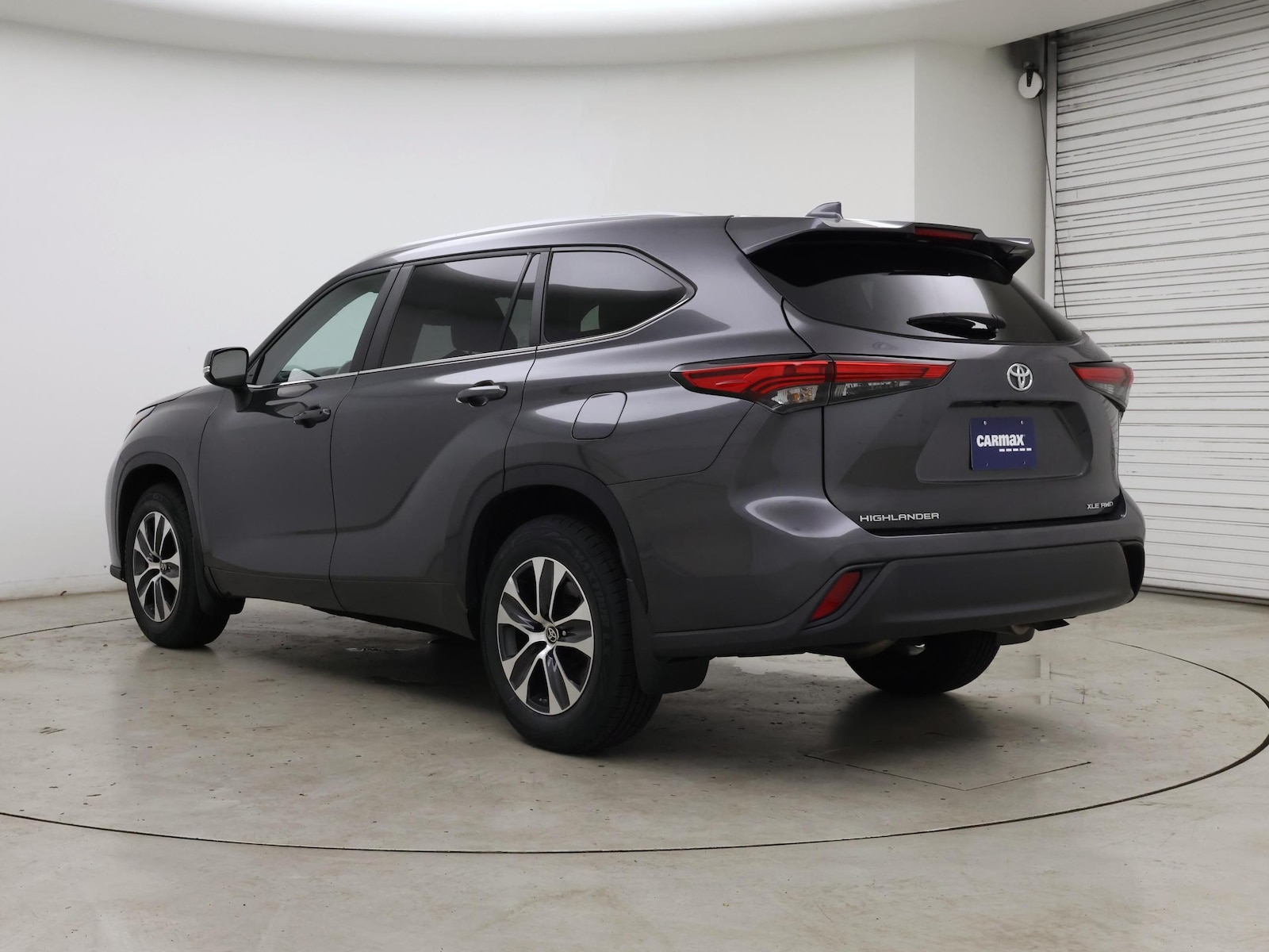 2023 Toyota Highlander XLE - Photo 3