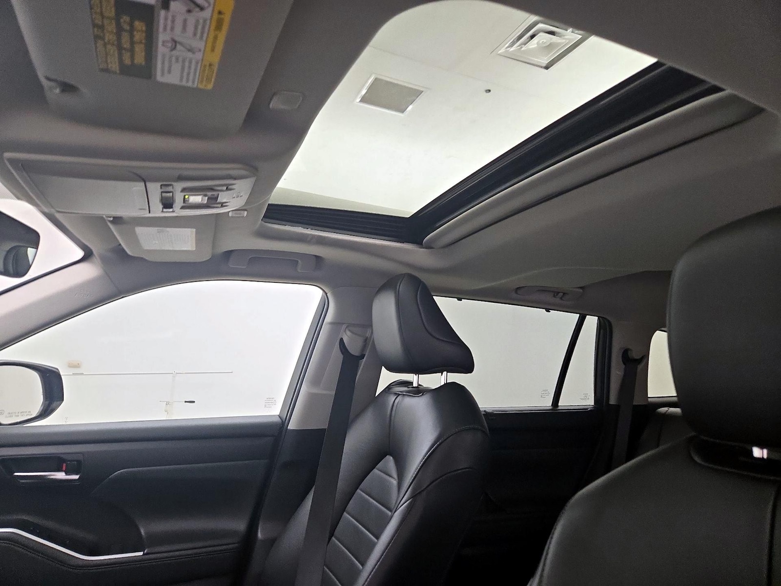 2023 Toyota Highlander XLE - Photo 20