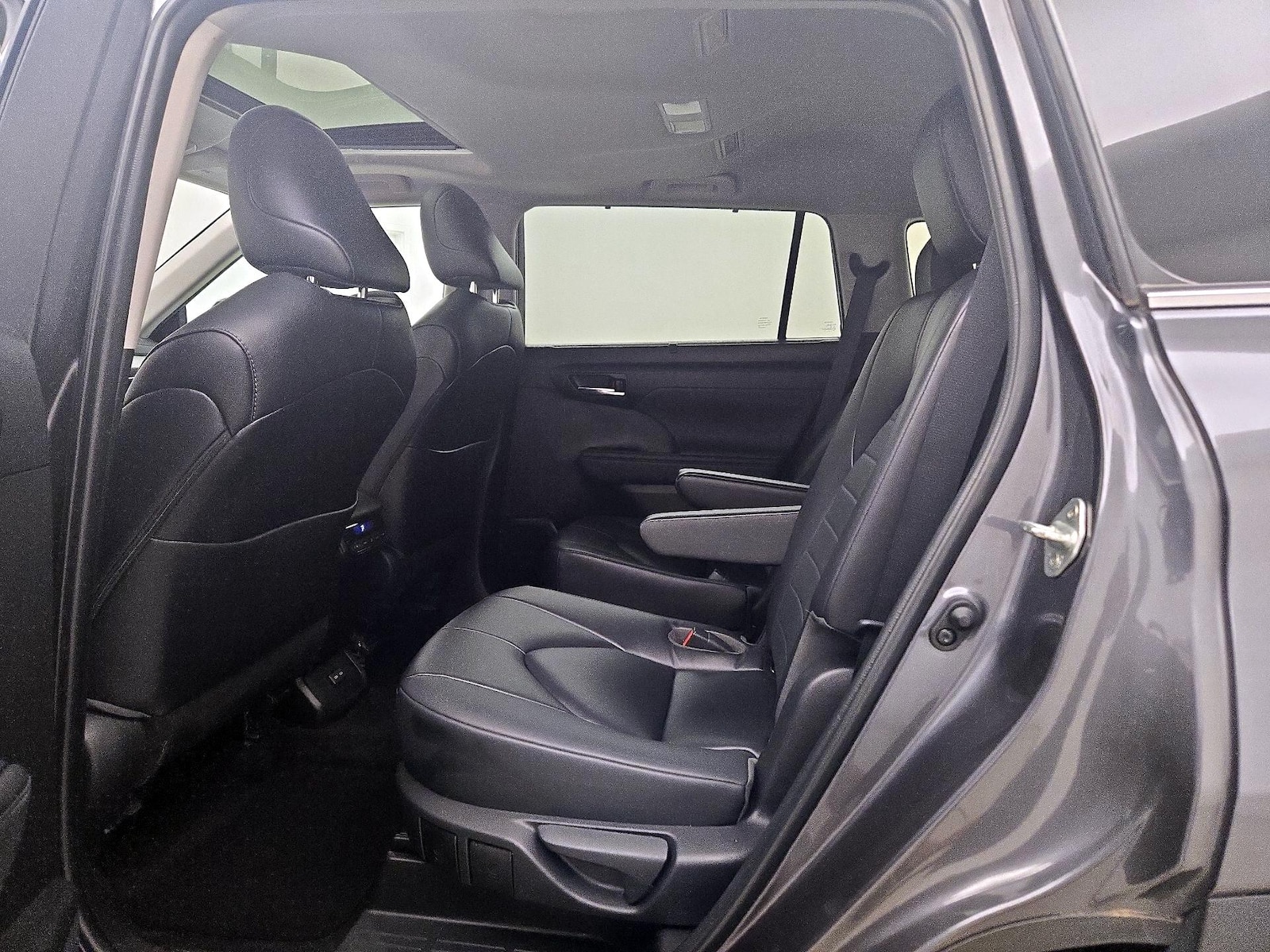 2023 Toyota Highlander XLE - Photo 21