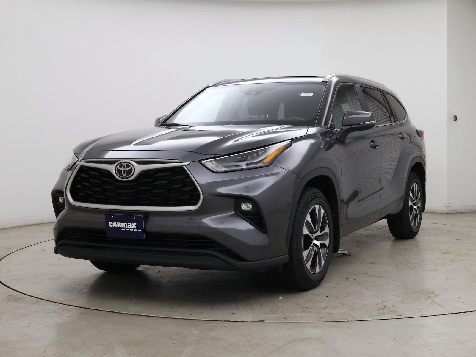 2023 Toyota Highlander XLE - Photo 5