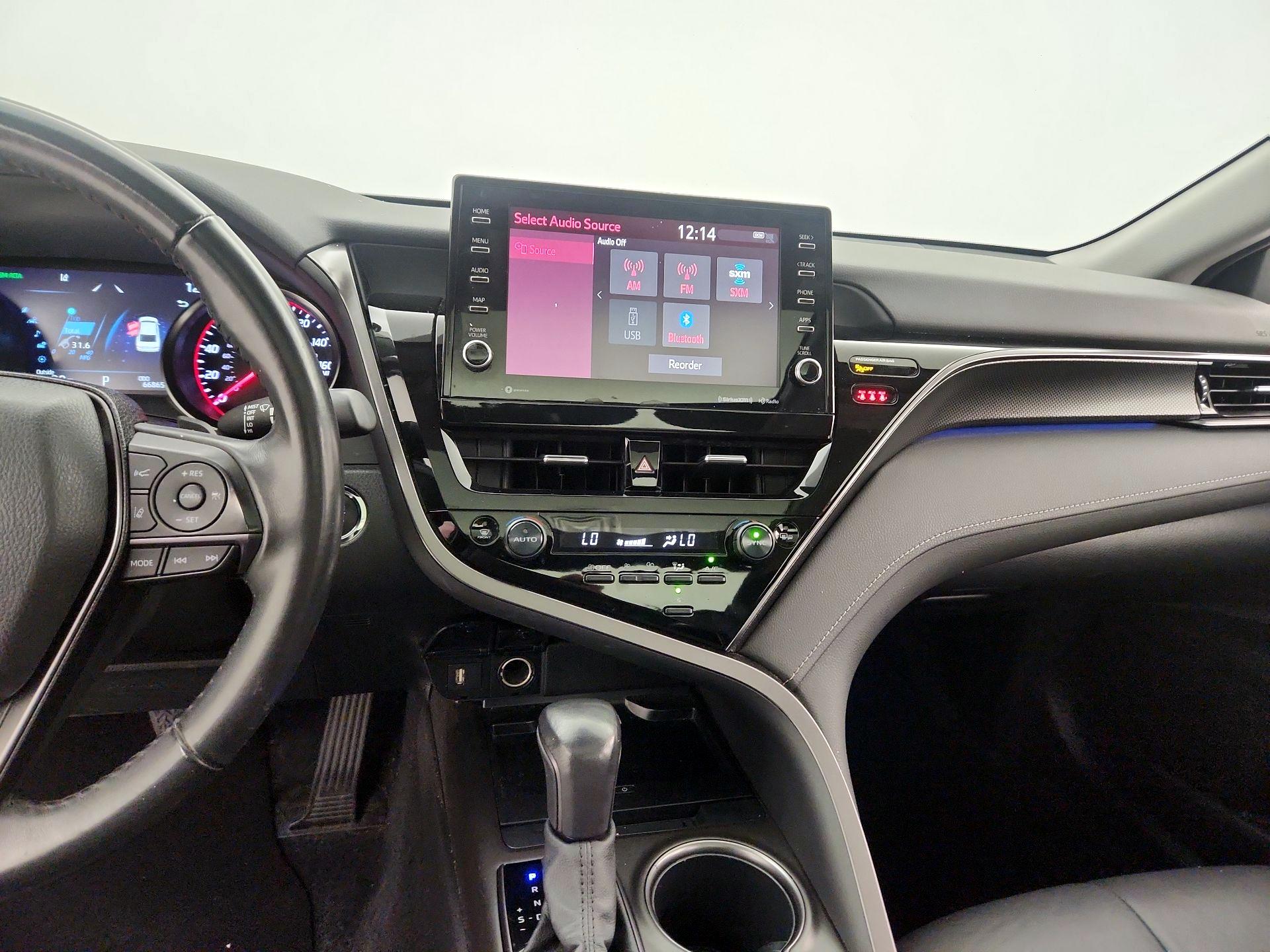 Thumbnail: 2022 Toyota Camry - 9