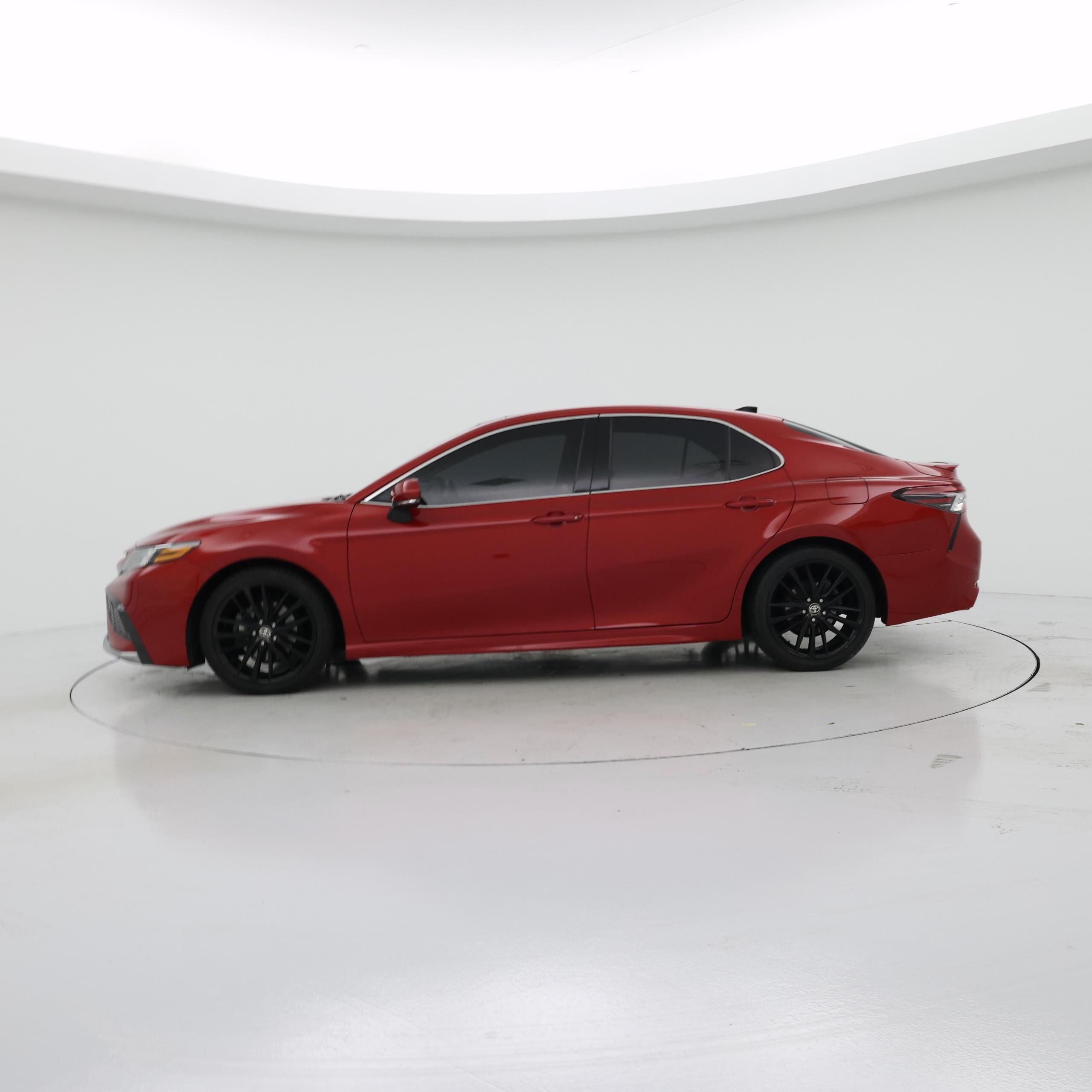 Thumbnail: 2022 Toyota Camry - 3