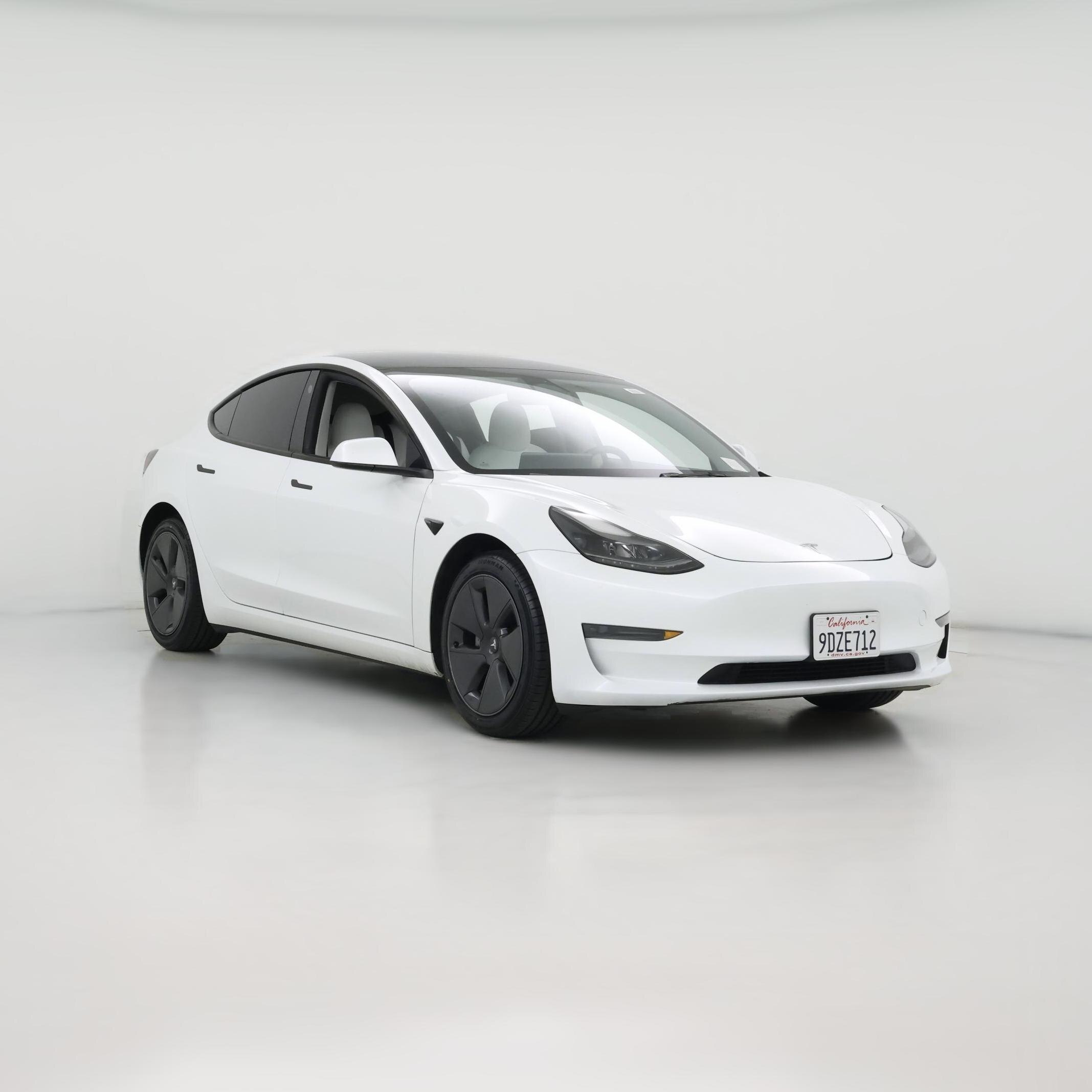 Thumbnail: 2023 Tesla Model 3 - 1