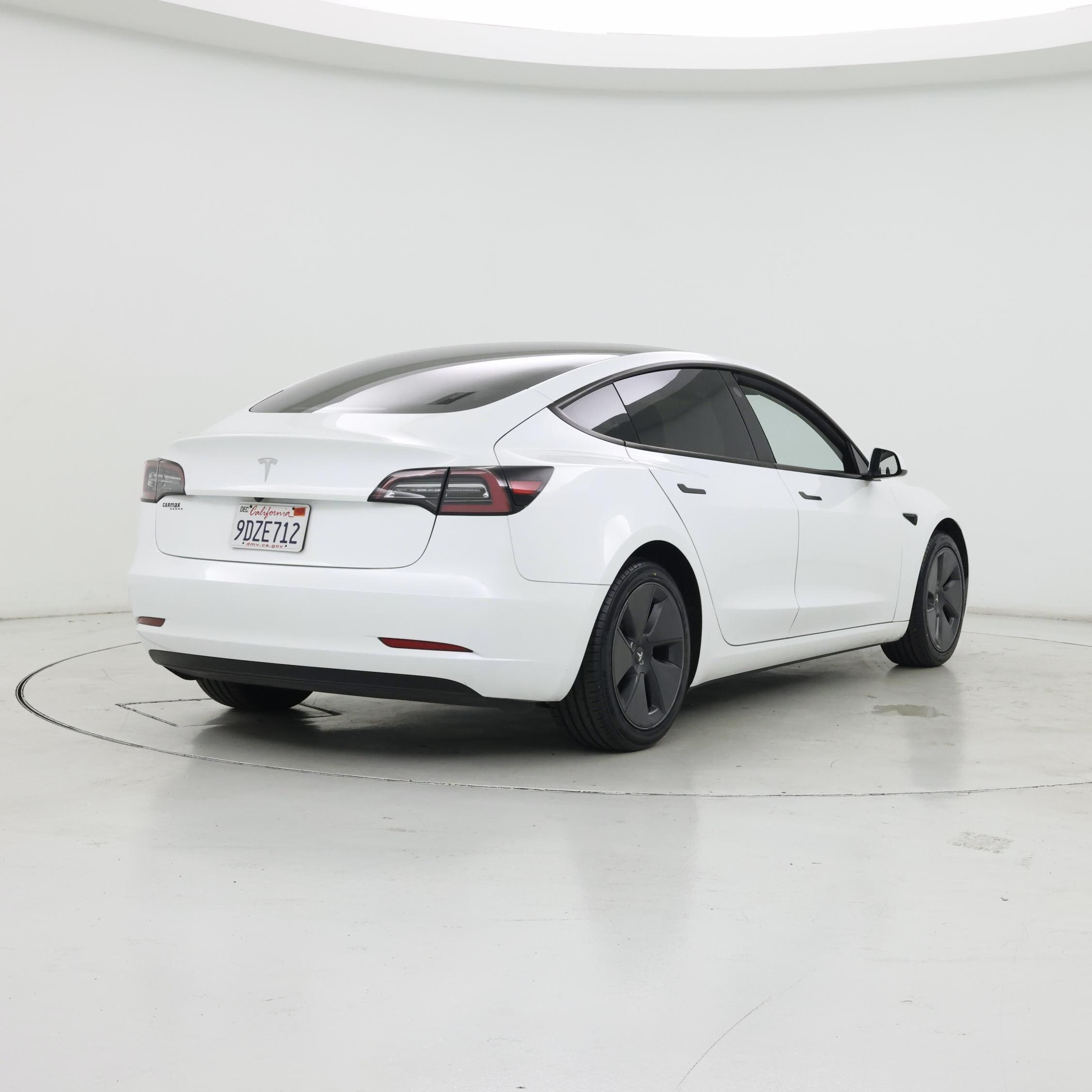 Thumbnail: 2023 Tesla Model 3 - 8
