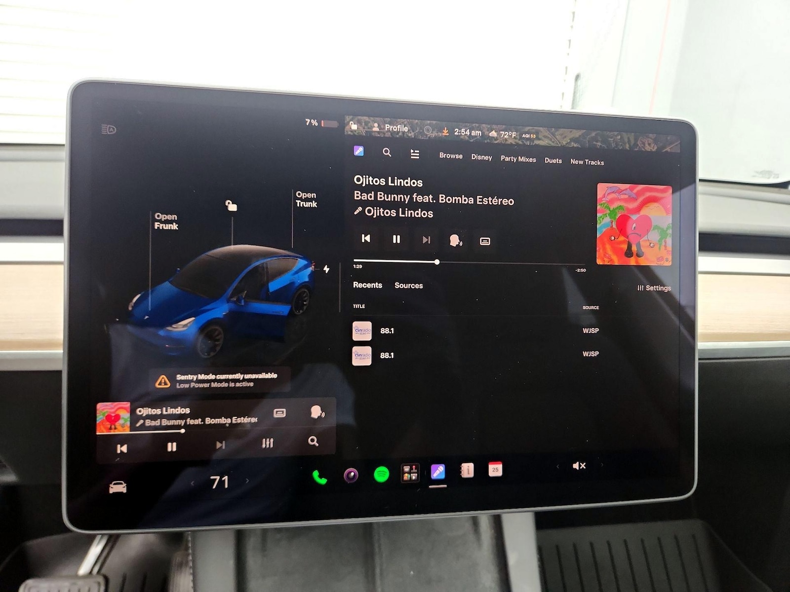 2025 Tesla Model Y Long Range - Photo 16