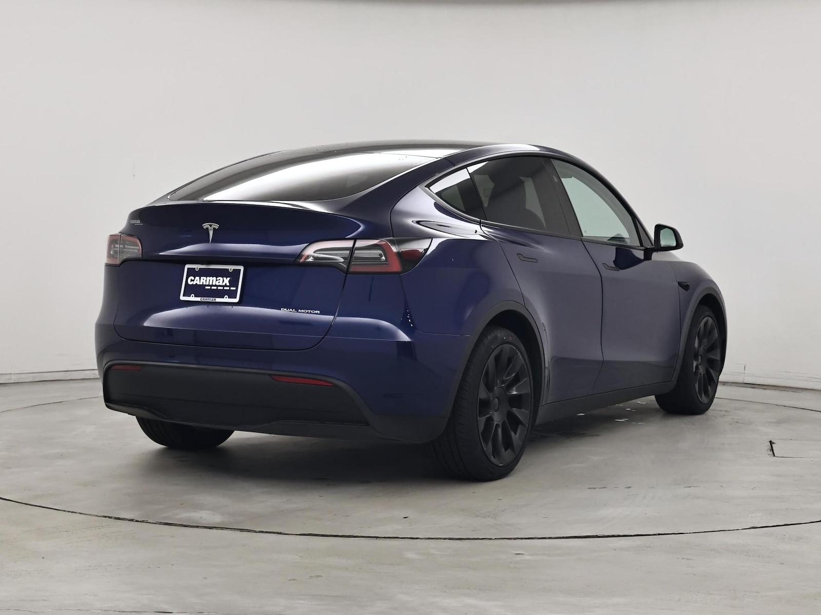 2025 Tesla Model Y Long Range - Photo 9