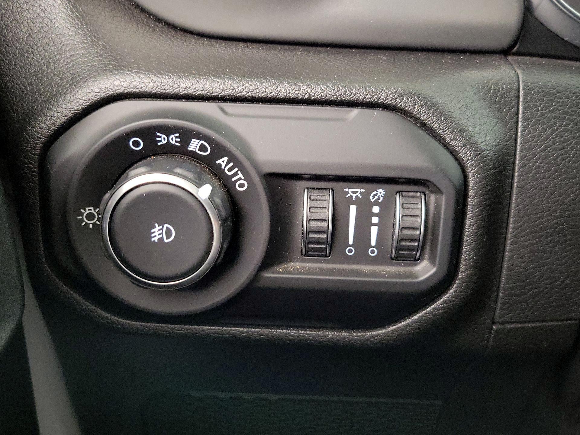 Thumbnail: 2021 Jeep Wrangler - 13