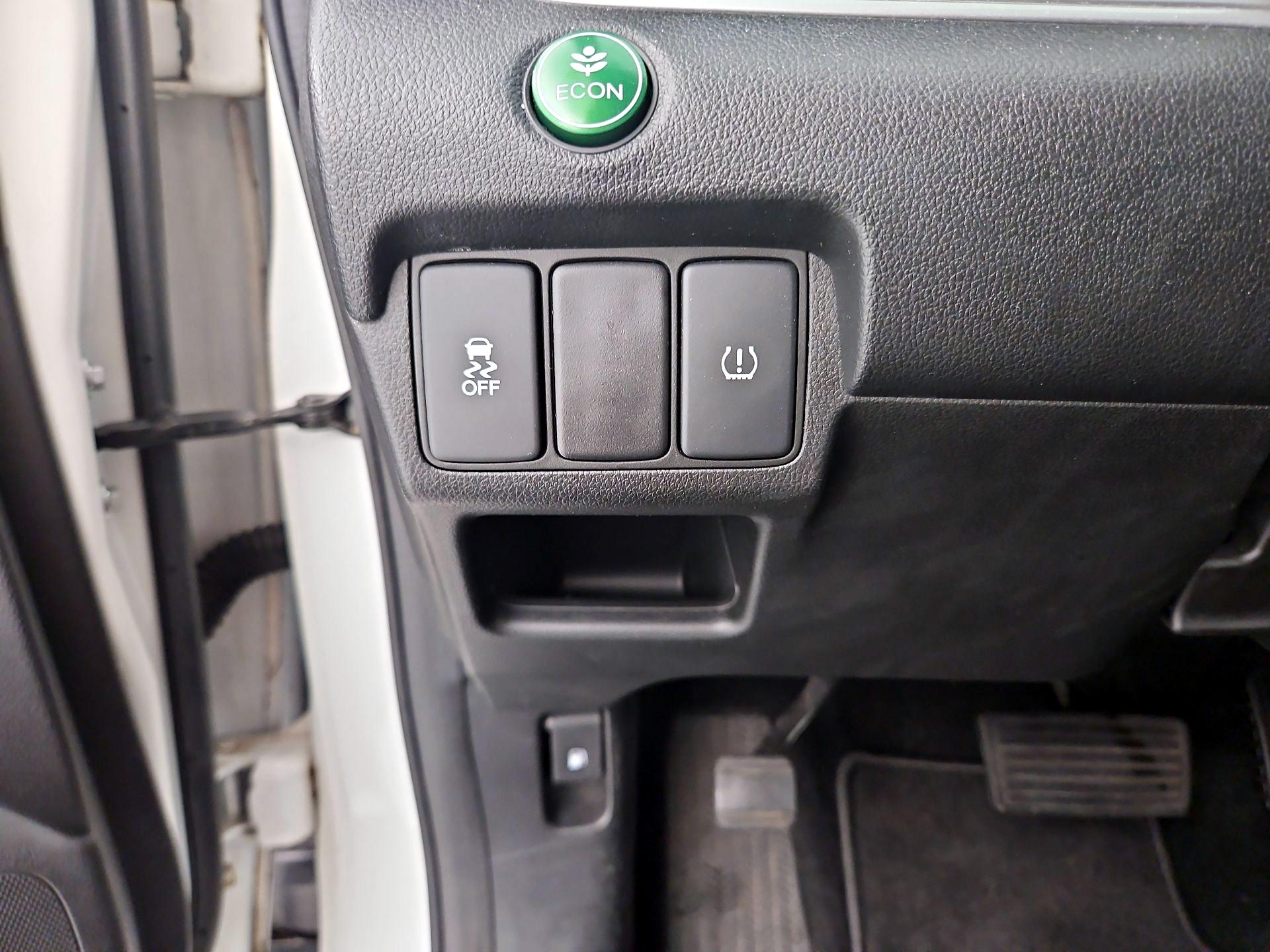 Thumbnail: 2015 Honda CR-V - 13