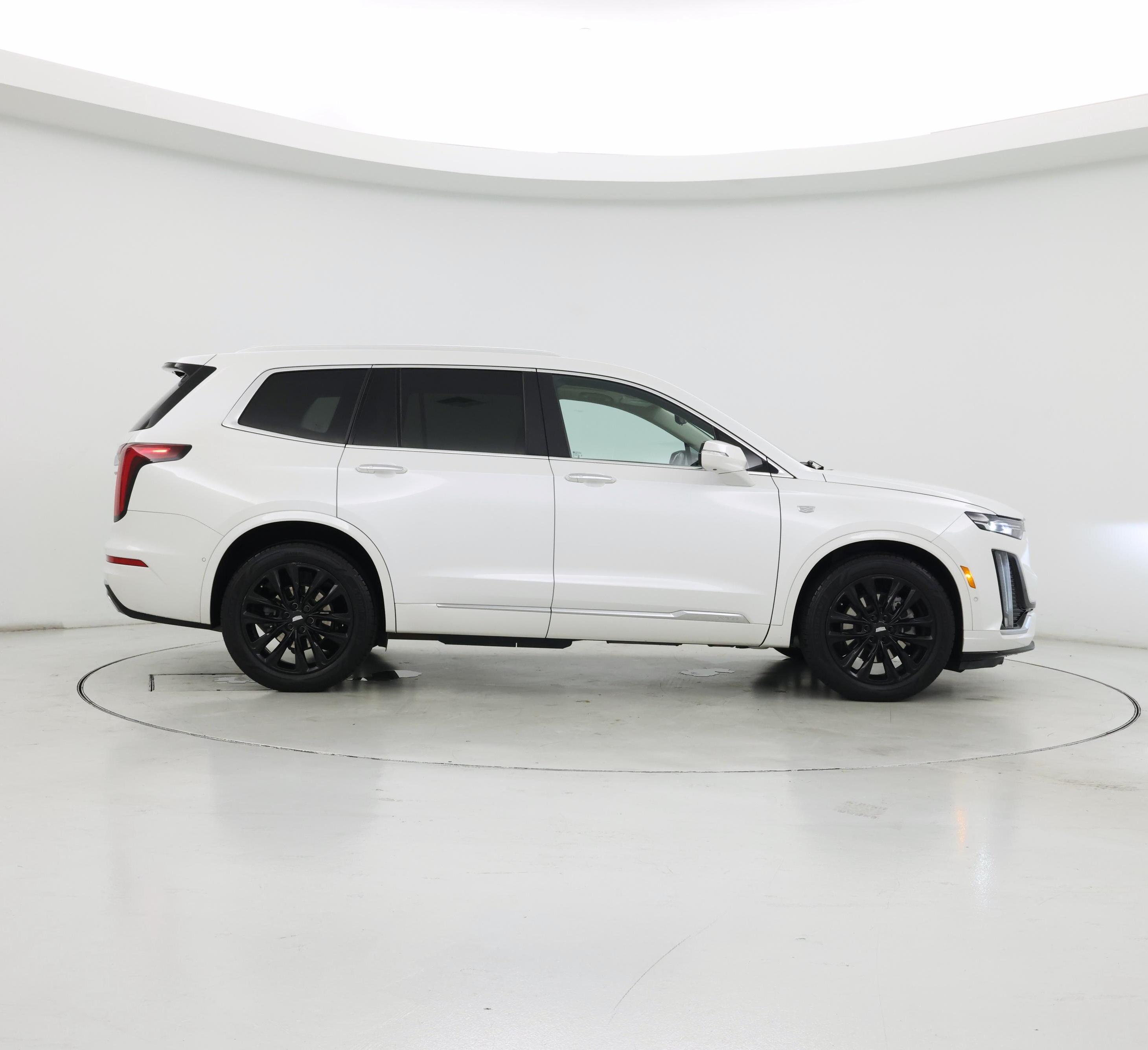 Thumbnail: 2022 Cadillac XT6 - 7