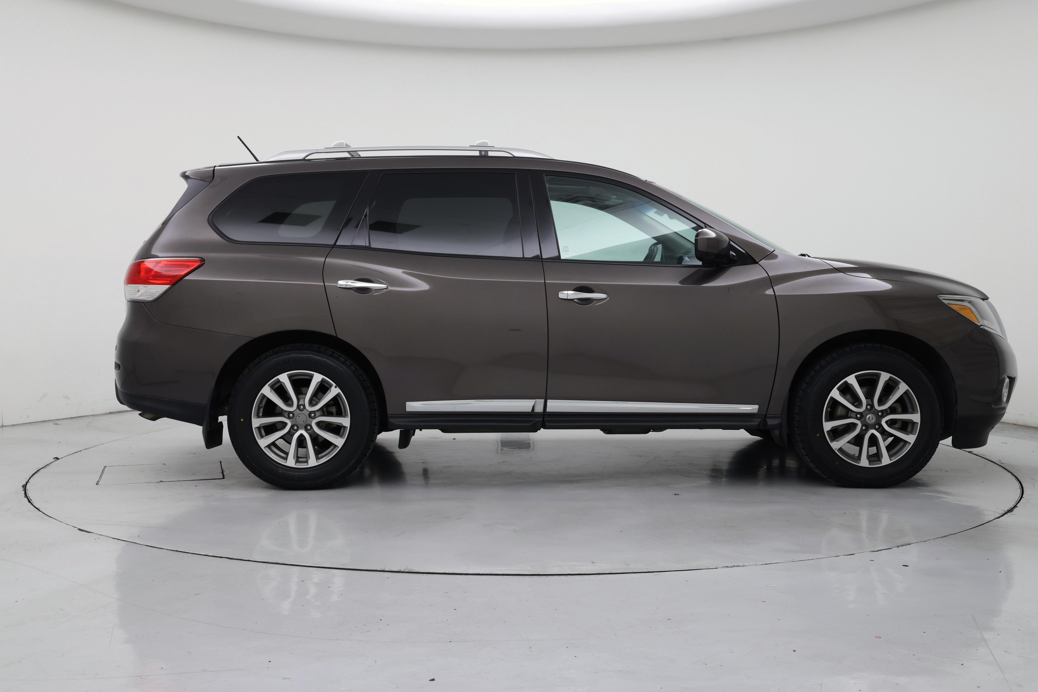 Thumbnail: 2016 Nissan Pathfinder - 7