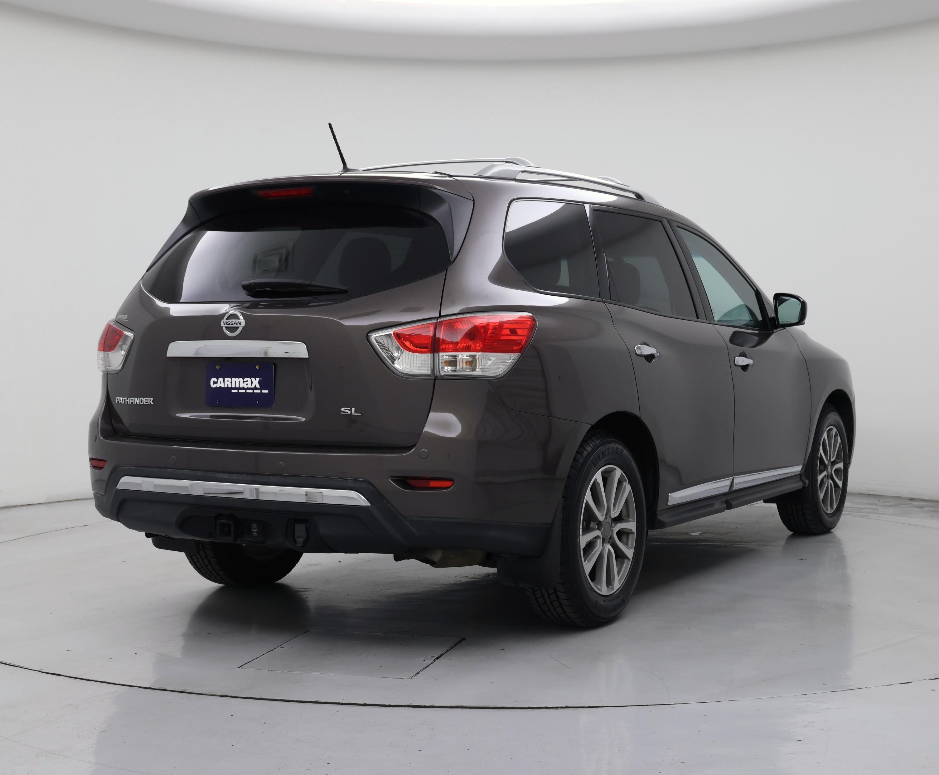 Thumbnail: 2016 Nissan Pathfinder - 8