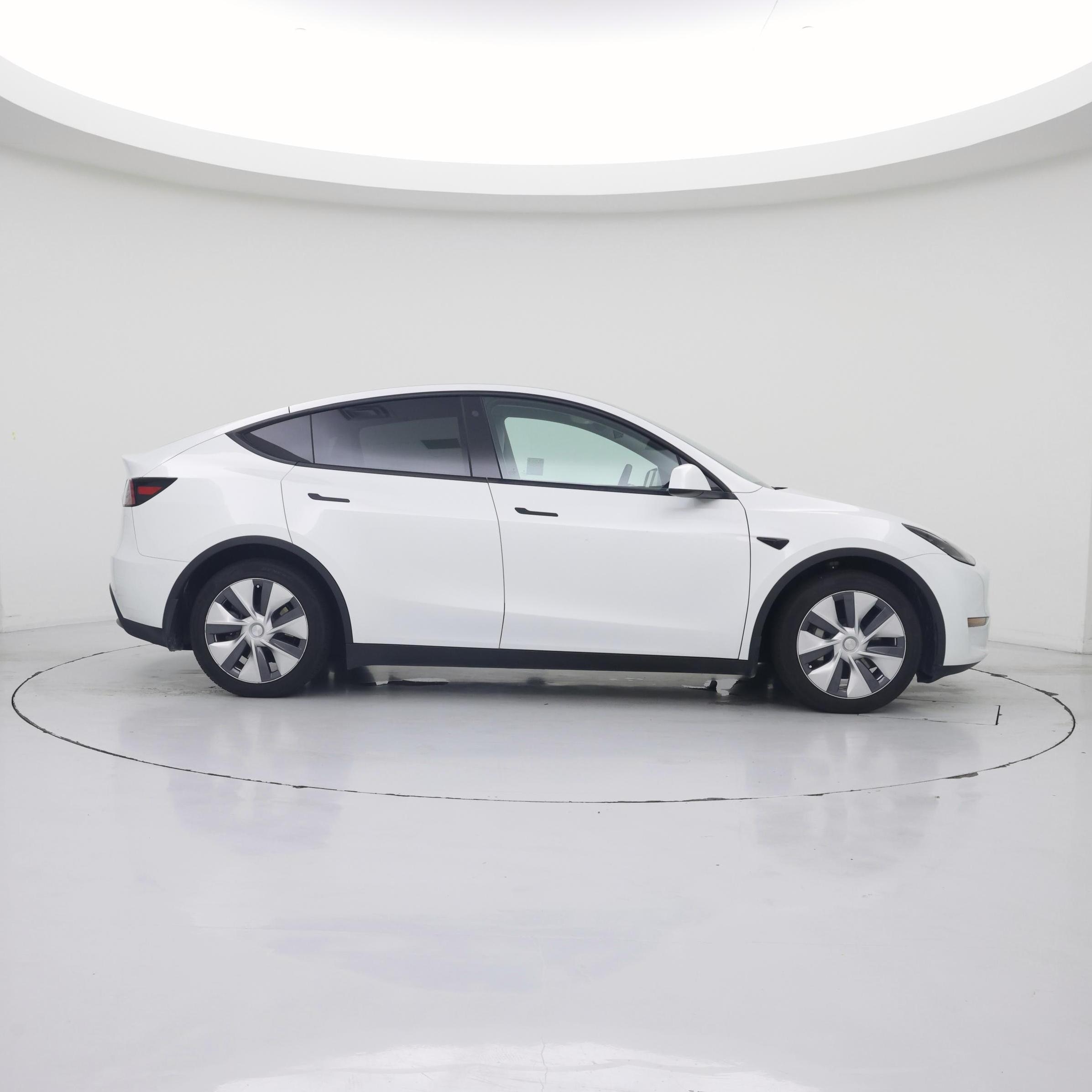 Thumbnail: 2023 Tesla Model Y - 7