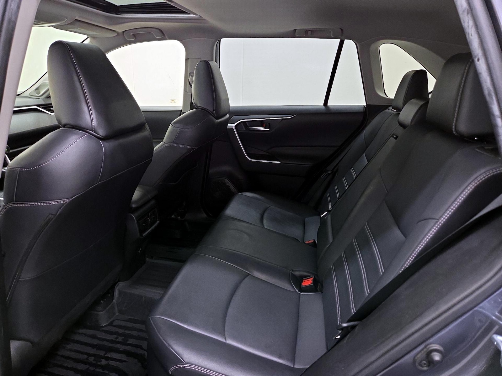 2021 Toyota RAV4 XLE Premium - Photo 21